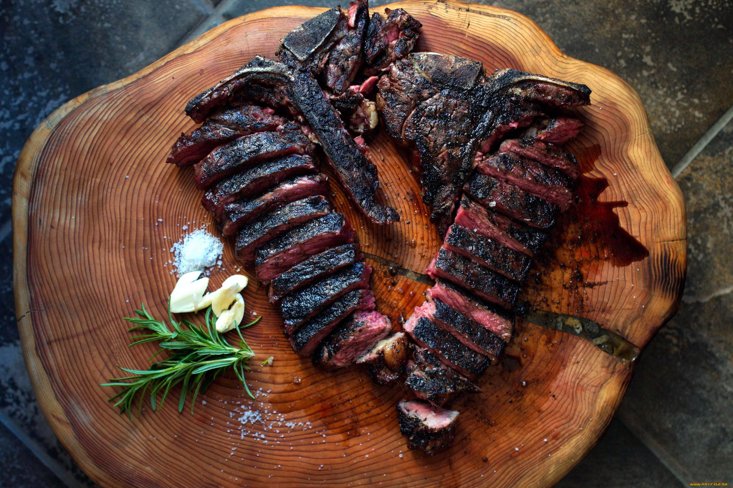 еда, мясные, блюда, стейк, розмарин, чеснок