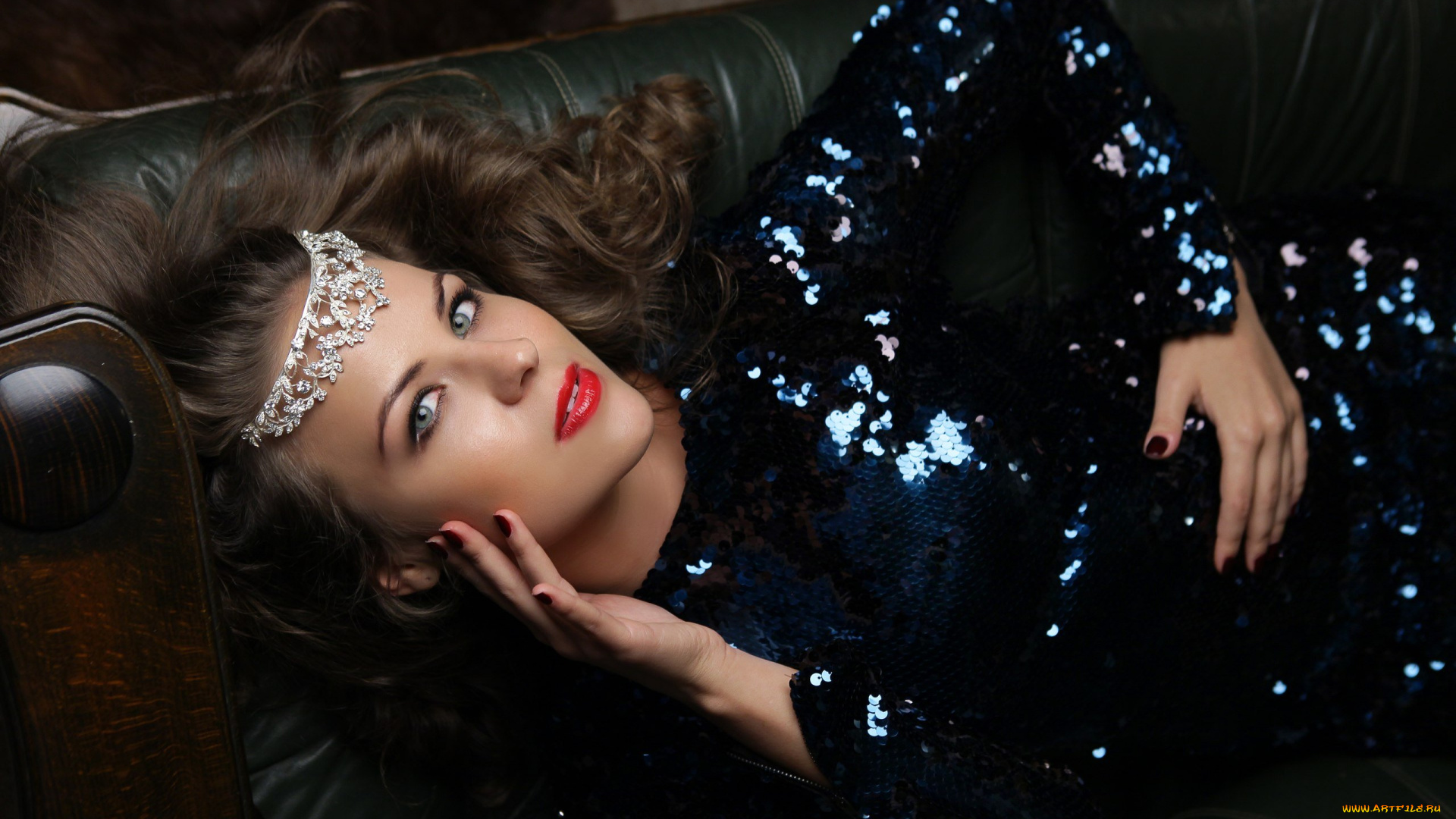 девушка, -, girl, девушки, -, брюнетки, , шатенки, девушка, женщина, шатенка, темноволосая, сексуальная, модель, звезда, позирует, разная, обувь, верхняя, стильная, одежда, нижнее, эротическое, бельё, трусы, лифчик, колготки, чулки, аксессуары, макияж, и, множество, элементов, на, фотографии, оксана, дорохина