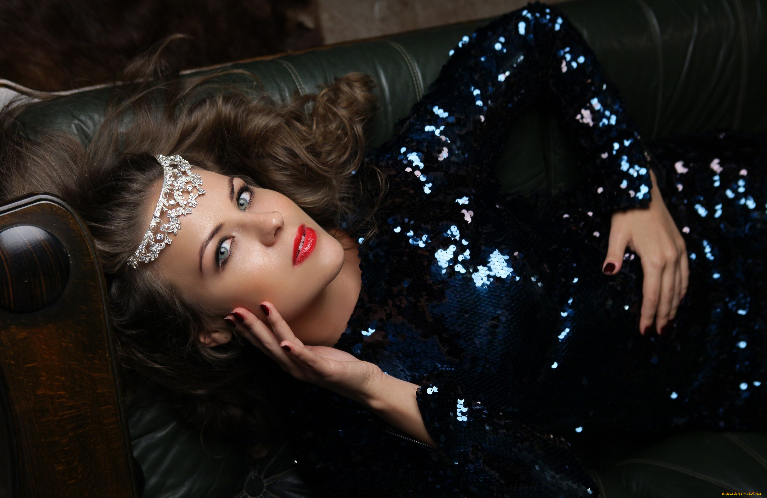 девушка, -, girl, девушки, -, брюнетки, , шатенки, девушка, женщина, шатенка, темноволосая, сексуальная, модель, звезда, позирует, разная, обувь, верхняя, стильная, одежда, нижнее, эротическое, бельё, трусы, лифчик, колготки, чулки, аксессуары, макияж, и, множество, элементов, на, фотографии, оксана, дорохина