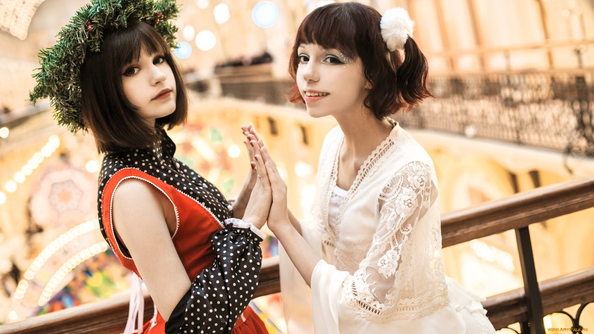 девушки, карина, салахутдинова, , tenletters, подруги, наряды, платья, венок, балкон, магазин