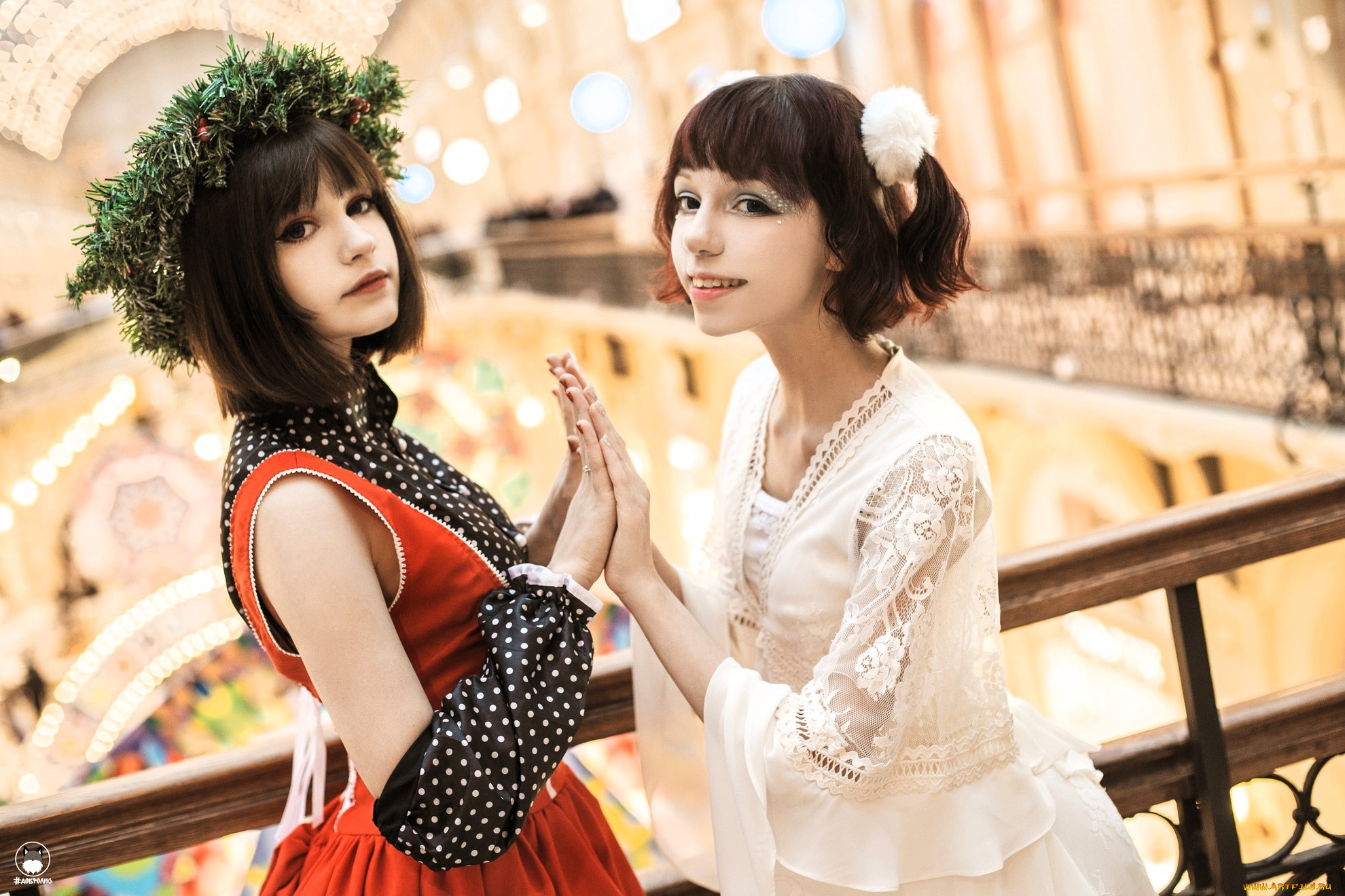 девушки, карина, салахутдинова, , tenletters, подруги, наряды, платья, венок, балкон, магазин