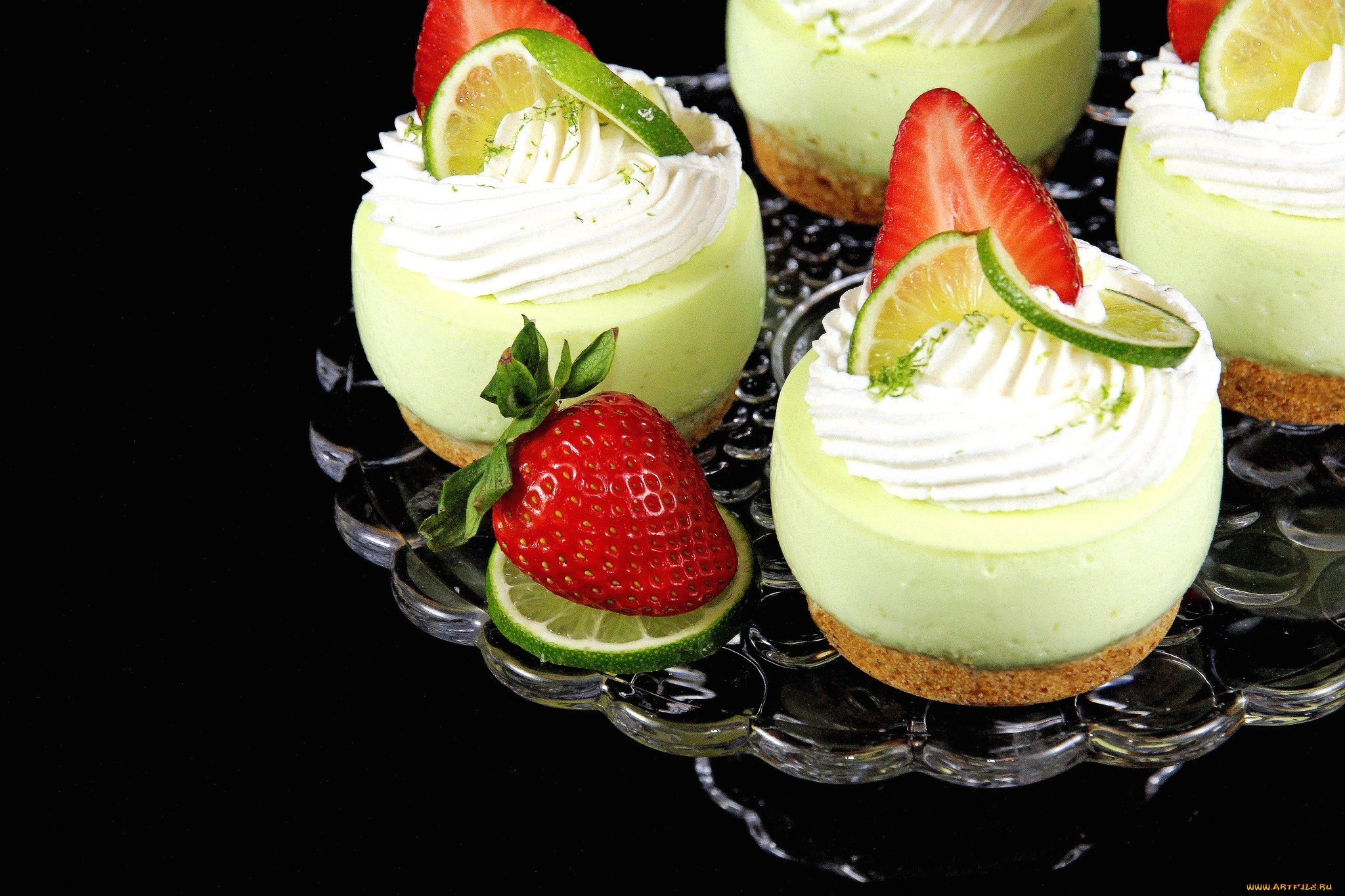 еда, пирожные, кексы, печенье, клубника, крем, лайм