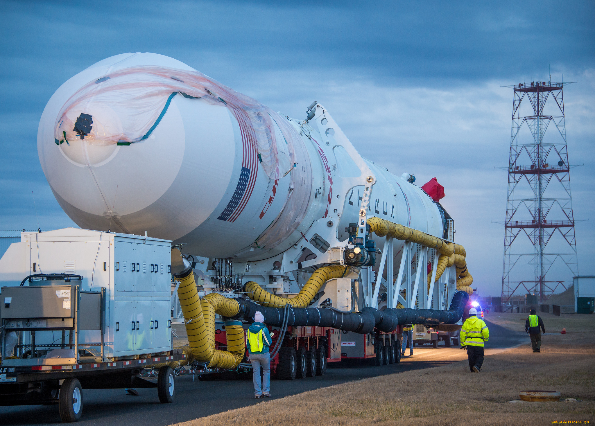 antares, rocket, rollout, космос, космические, корабли, , космические, станции, ракета, транспортировка
