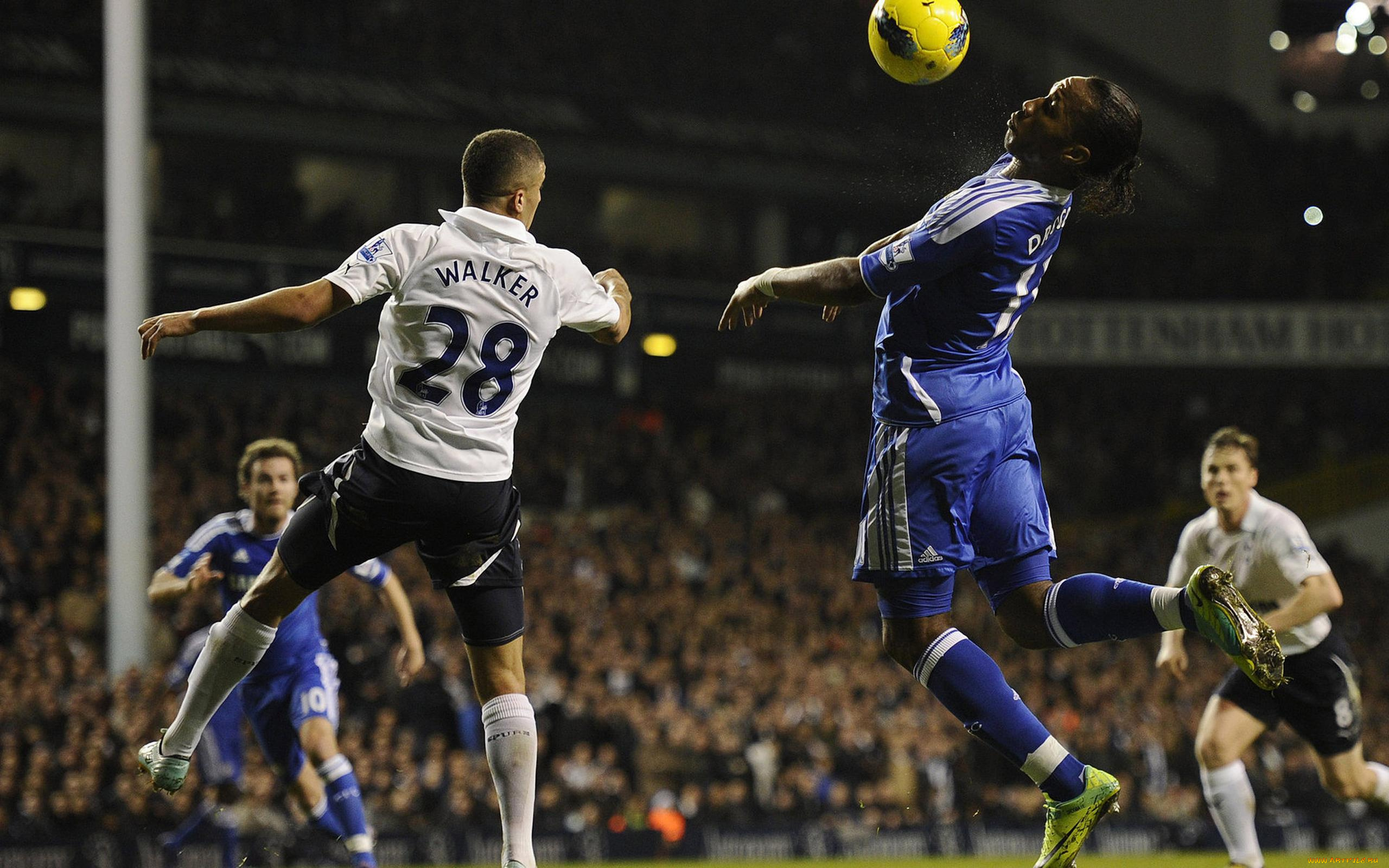 спорт, футбол, стадион, игра, игроки, футболисты, прыжок, мяч