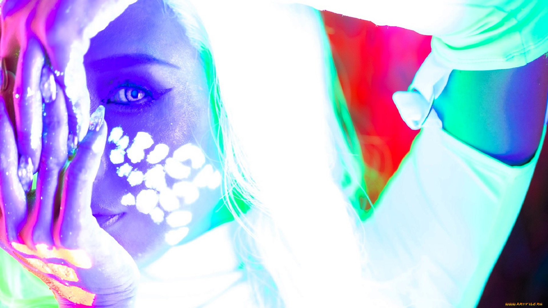 девушки, nonsummerjack, зеленые, волосы, купальник, неон, граффити, коридор, топ