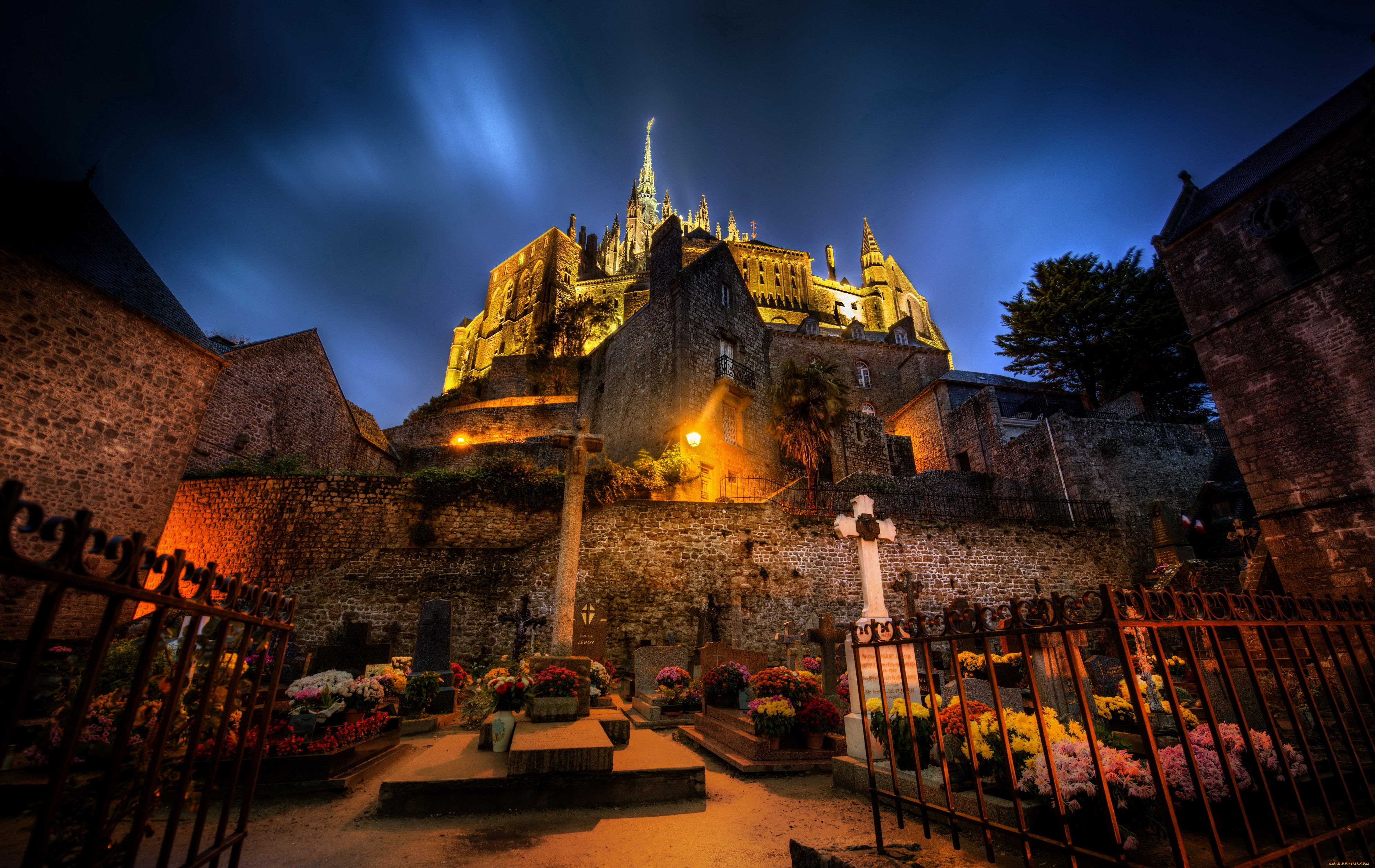 france, mont, saint, michel, города, крепость, мон, сен, мишель, франция, дома, остров, ночь, огни