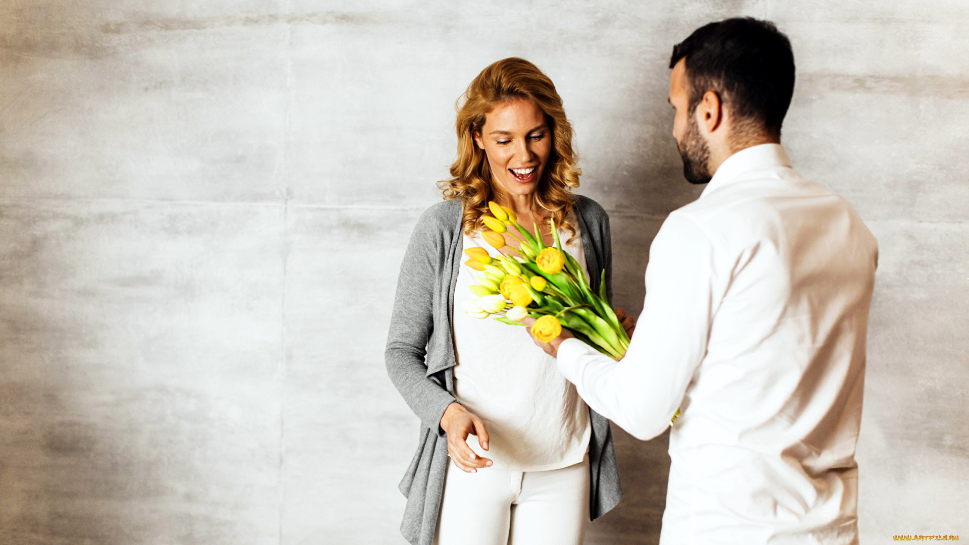 разное, мужчина, женщина, тюльпаны, радость, подарок