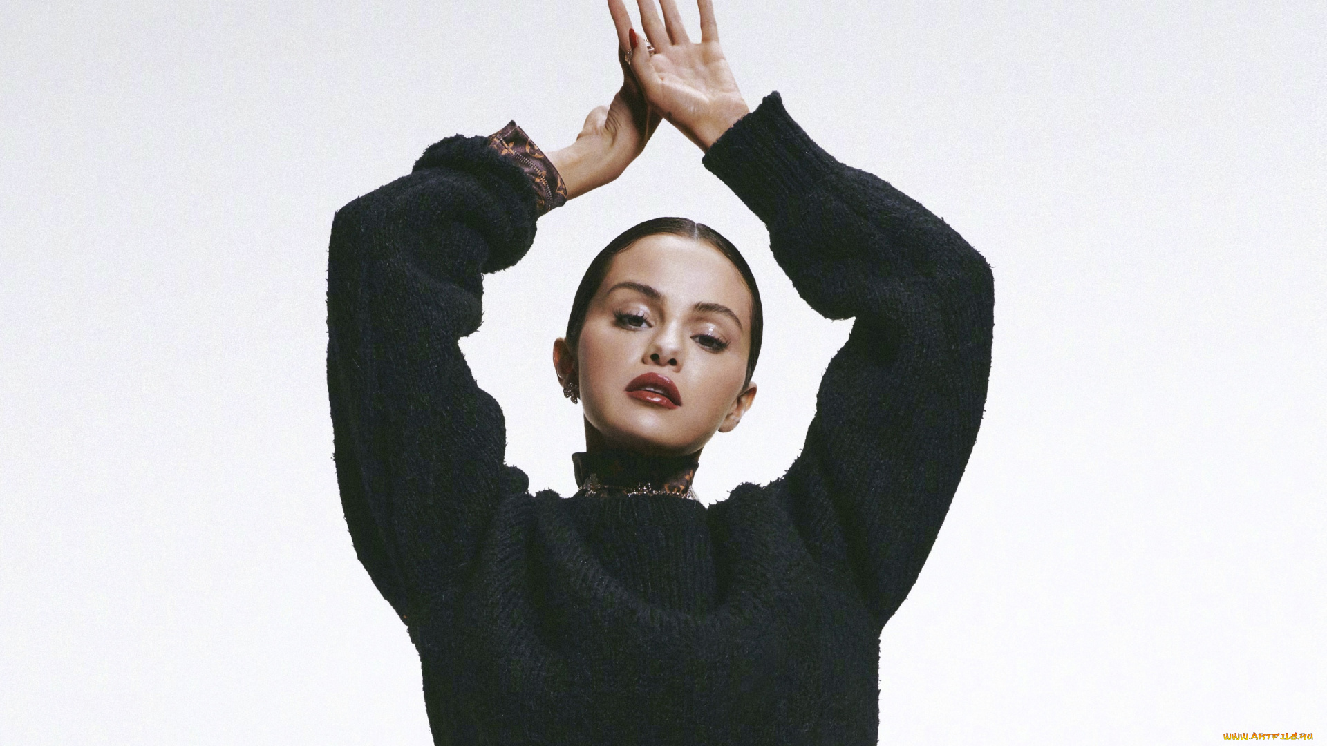 девушки, selena, gomez, черный, свитер, поза