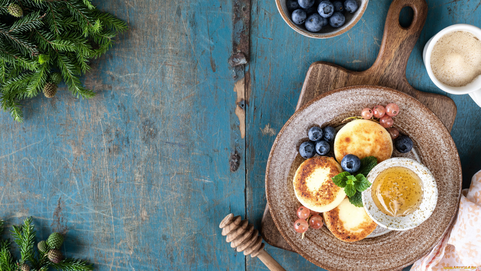 еда, блины, , оладьи, ягоды, черника, оладьи, мед