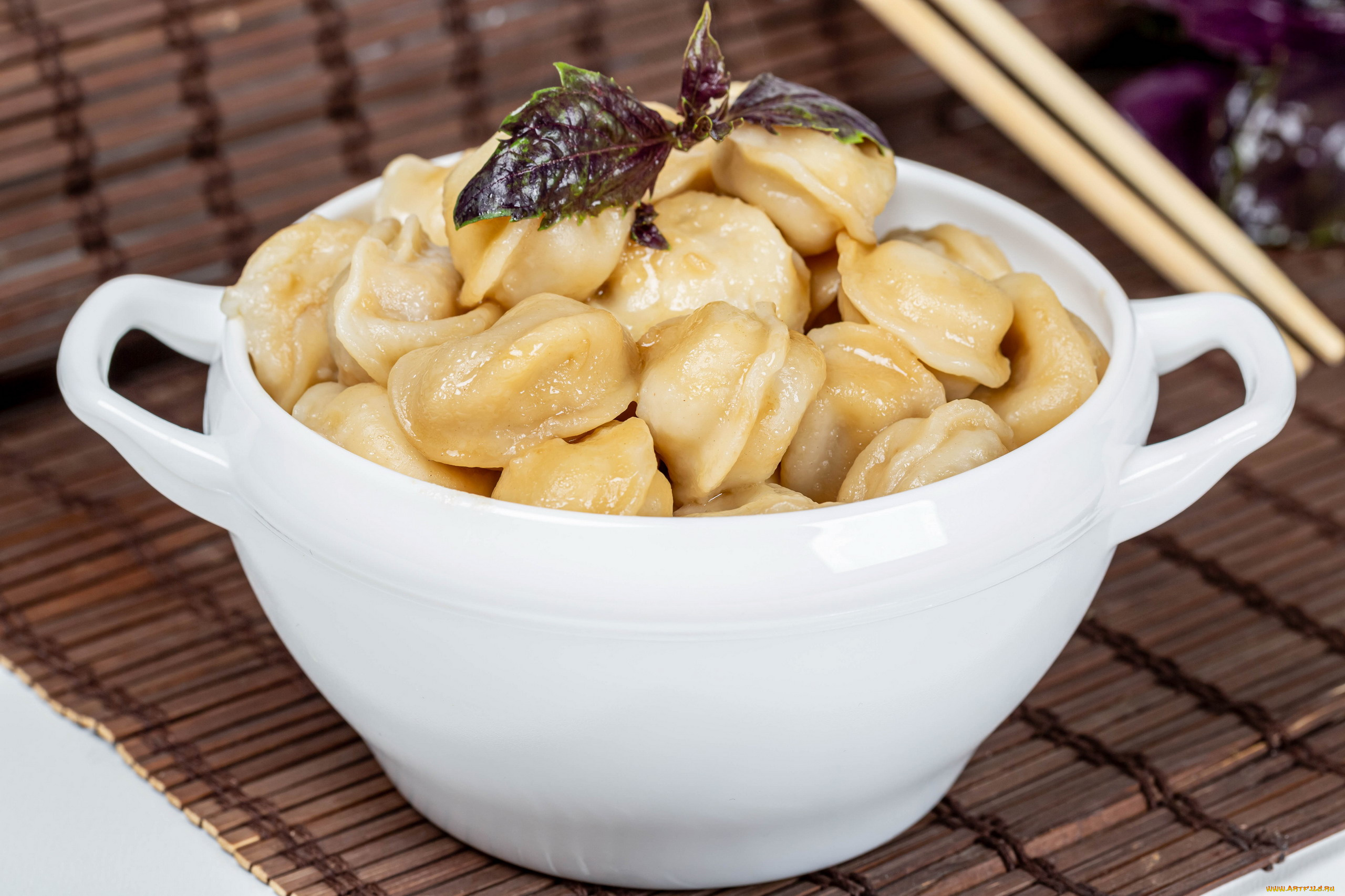 еда, пельмени, , манты, , вареники, базилик