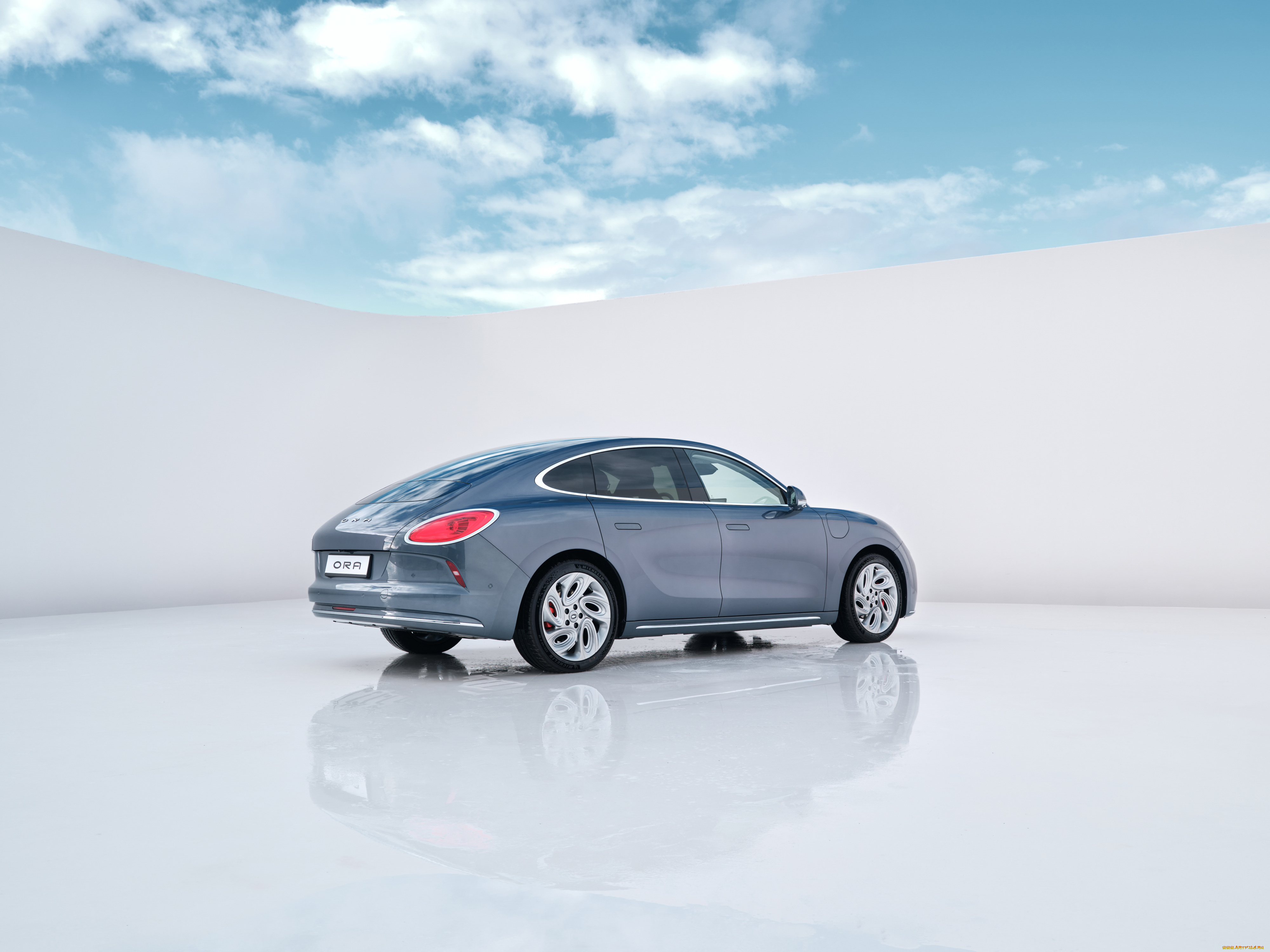 автомобили, ora