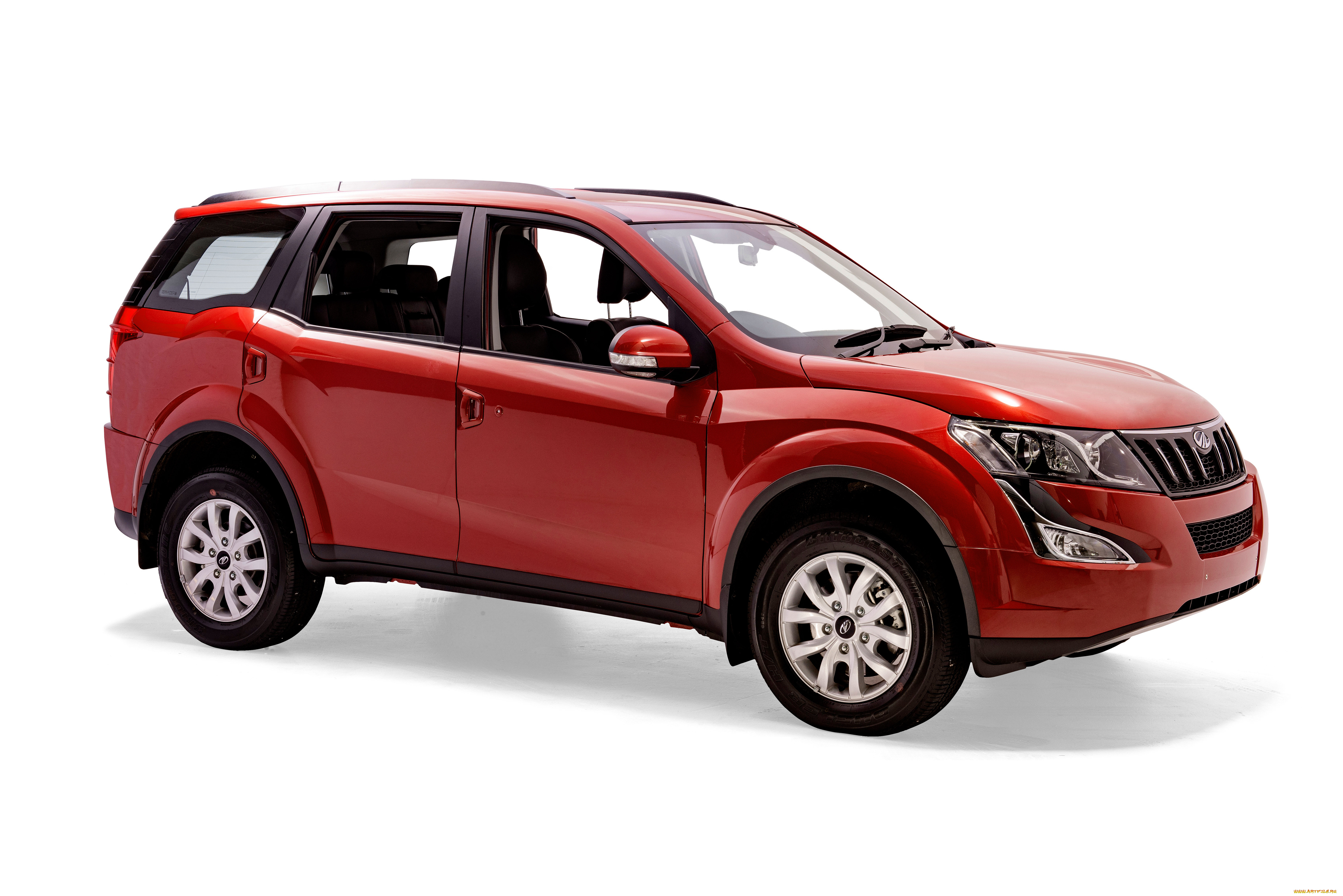 автомобили, mahindra, 2015г, xuv500