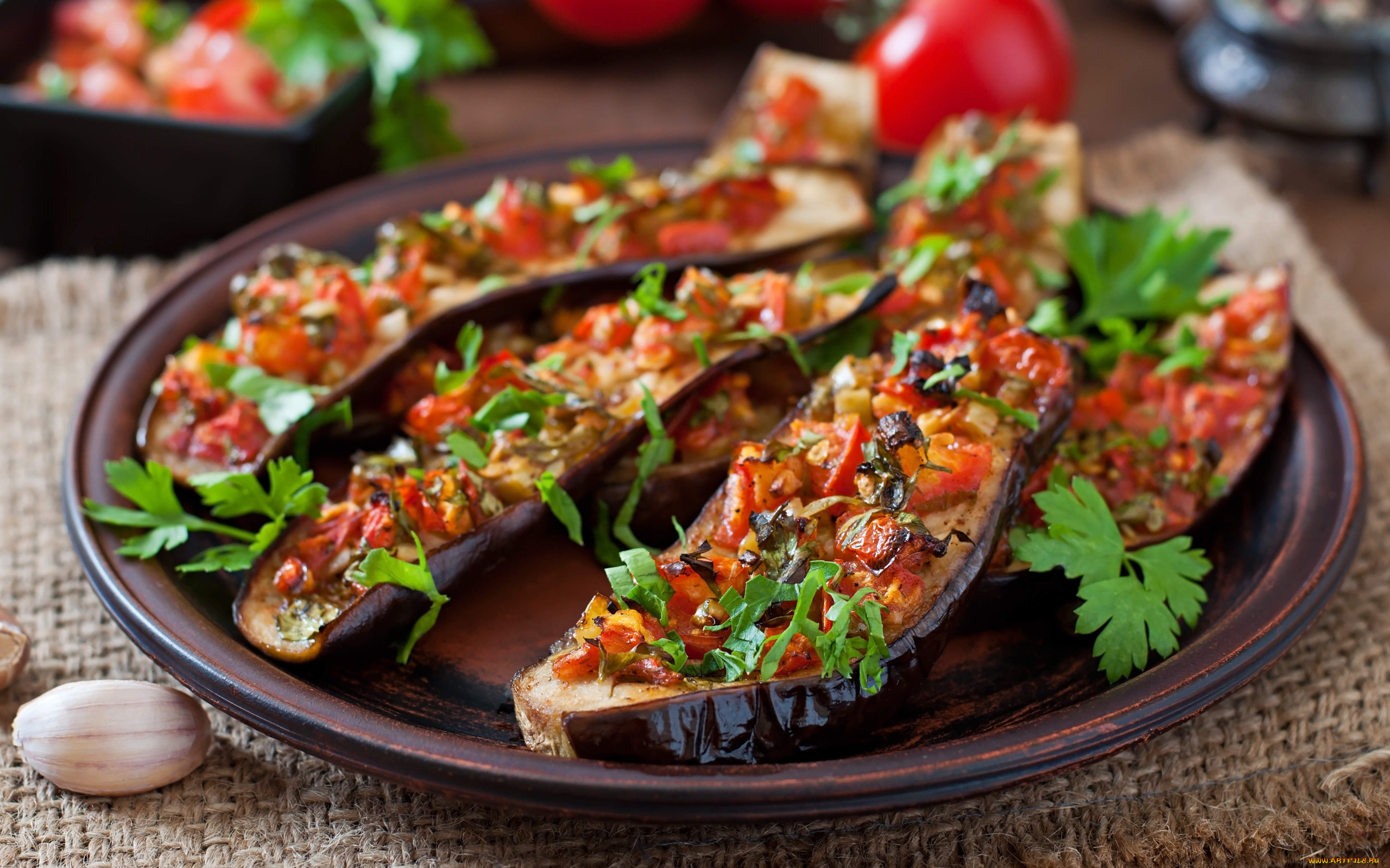 еда, баклажаны, фаршированные, запеченные, овощи, петрушка, чеснок