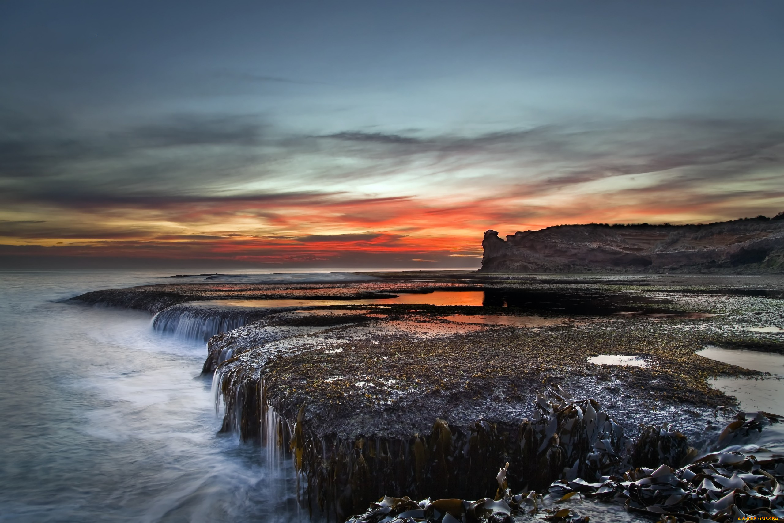 природа, побережье, океан, скалы, лужи, туман, тучи, зарево