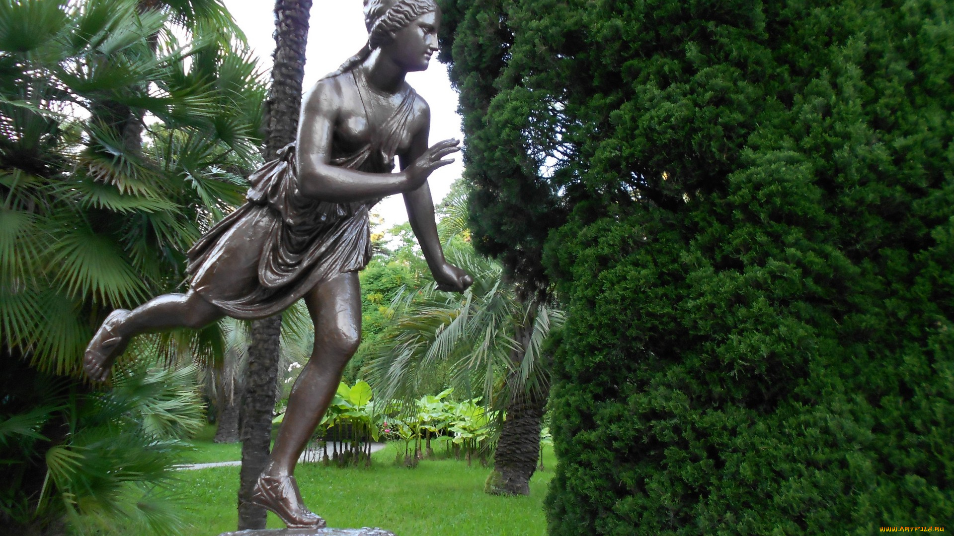 города, -, памятники, , скульптуры, , арт-объекты, скульптура, сочи, девушка, пальма