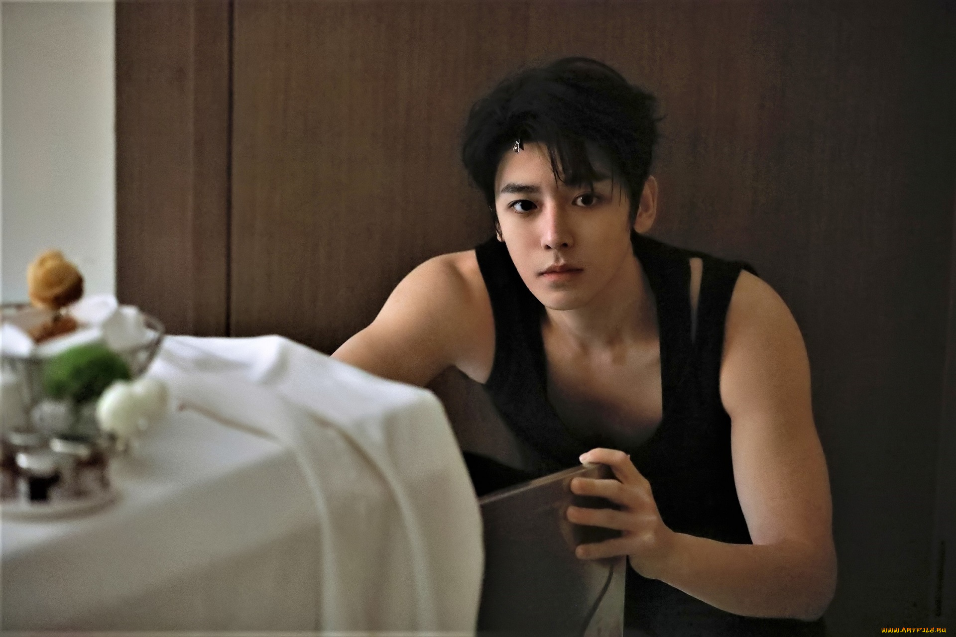 мужчины, hou, ming, hao, актер, майка, стол