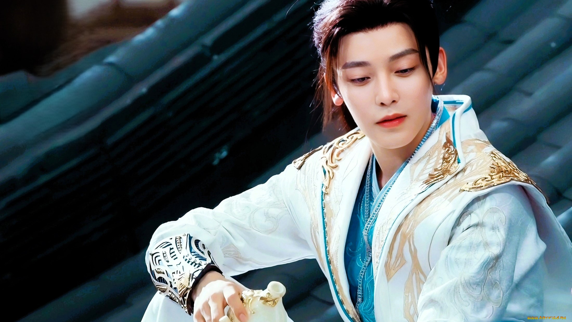 кино, фильмы, -unknown, , другое, парень, наряд, алкоголь, кувшин, крыша