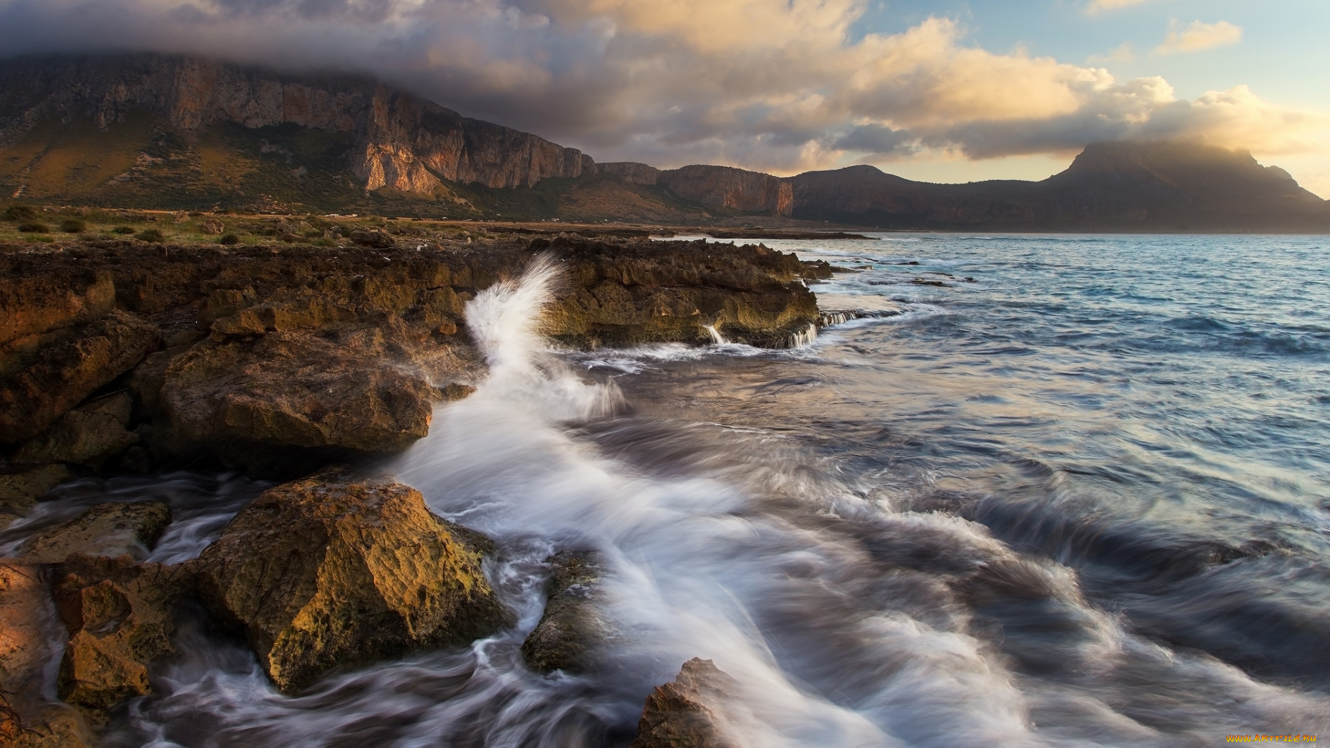 природа, побережье, облака, прибой, скалы, море