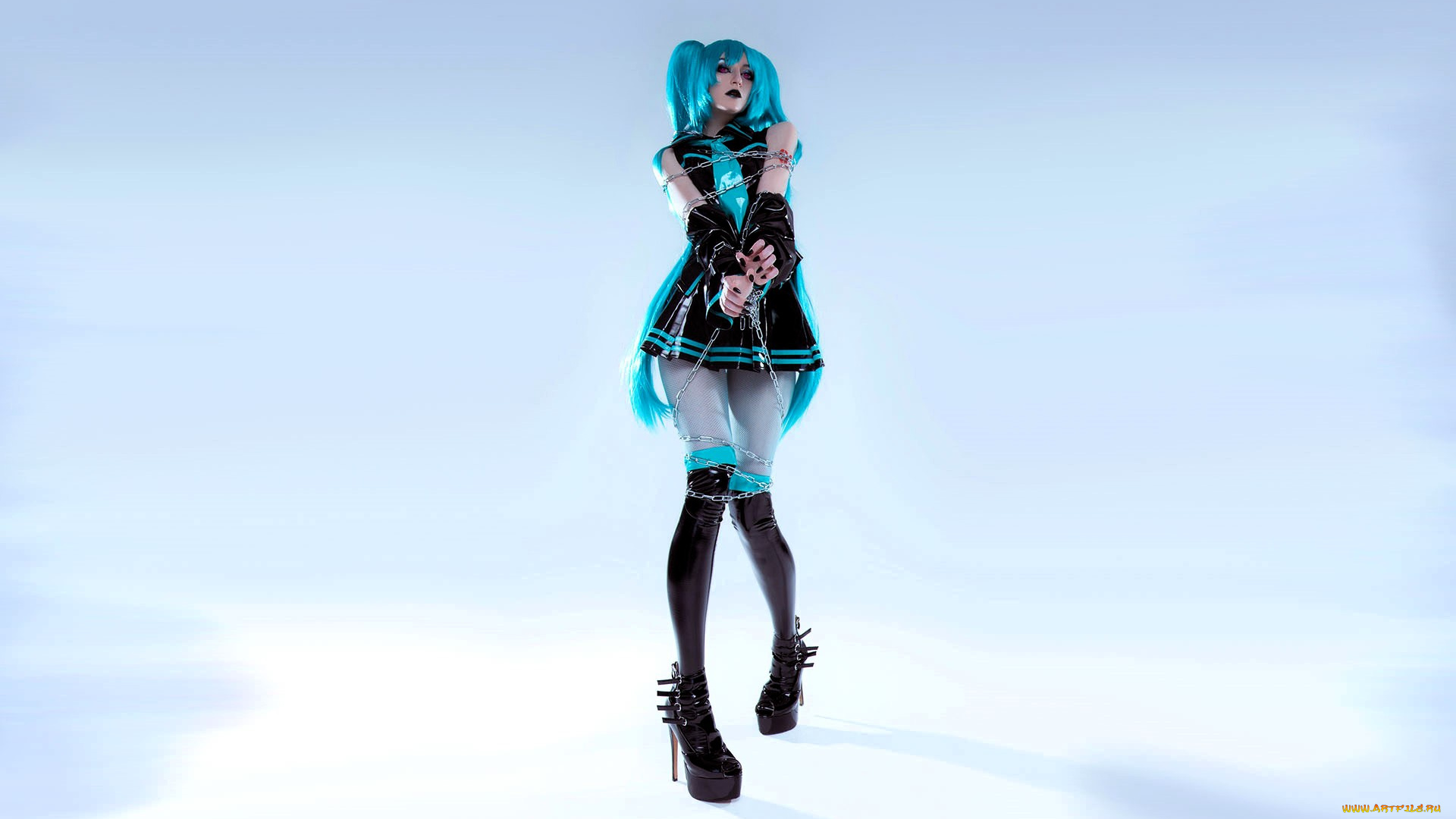 девушки, momo, образ, косплей, наряд, костюм, каблуки, шипы, цепи