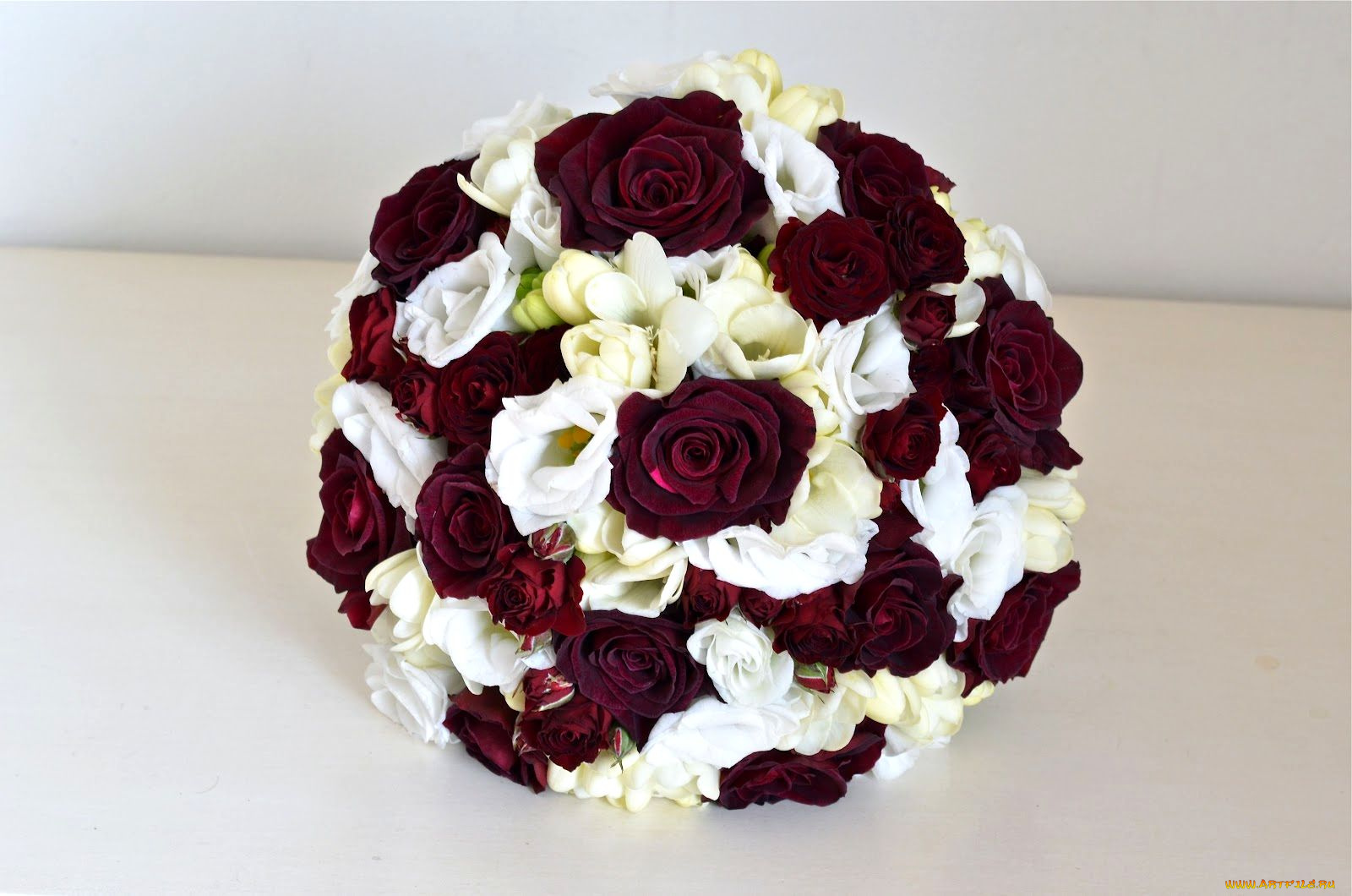 цветы, букеты, композиции, эустома, фрезия, розы