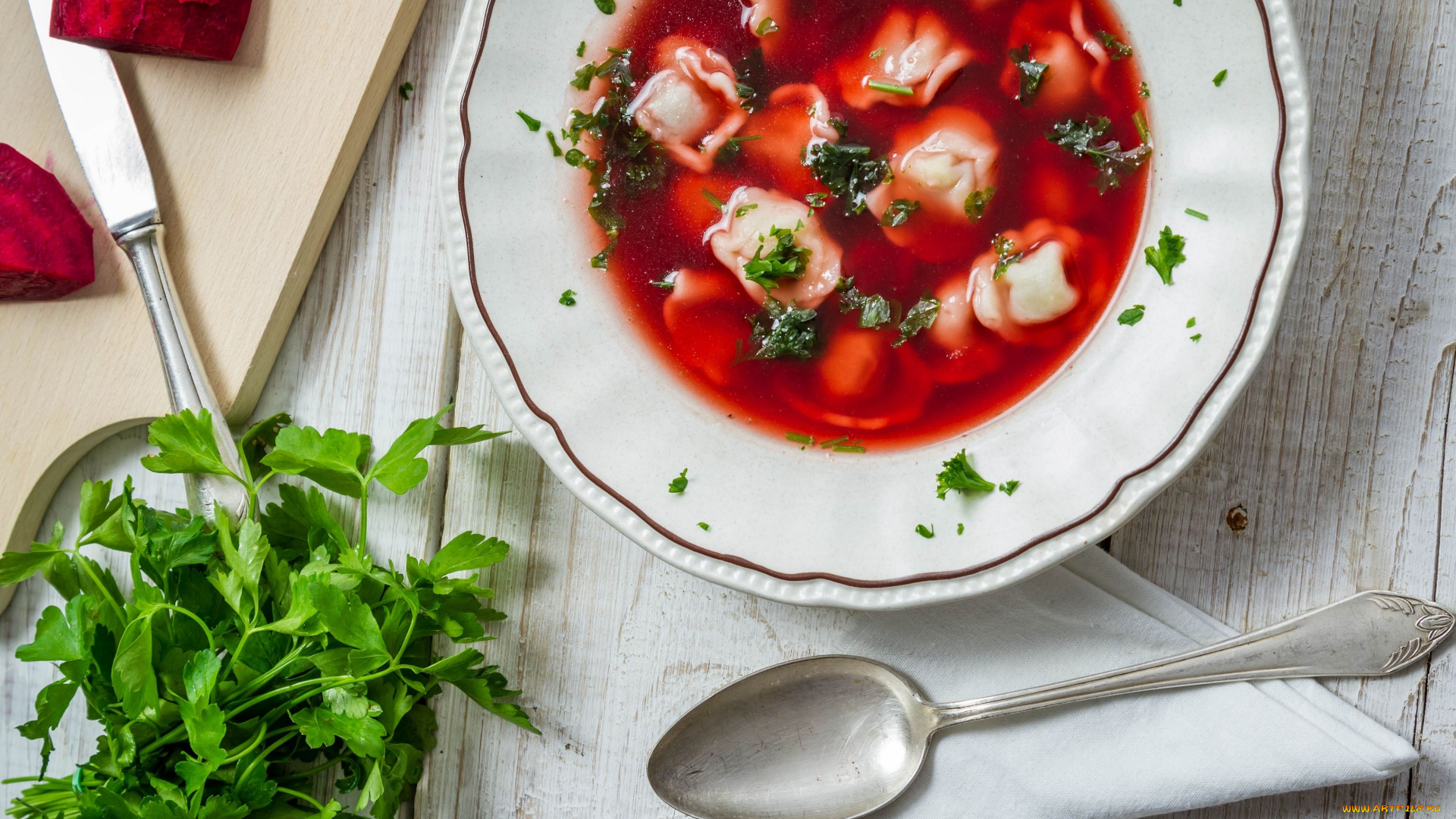 еда, первые, блюда, ложка, борщ, свекольник, клёцки, петрушка