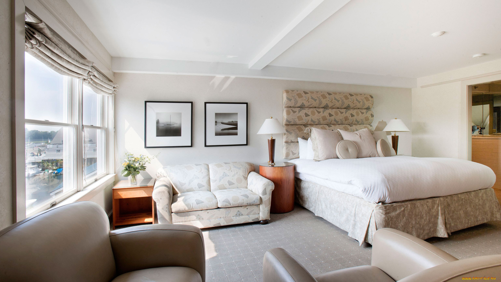 интерьер, спальня, диван, картины, кровать, подушки