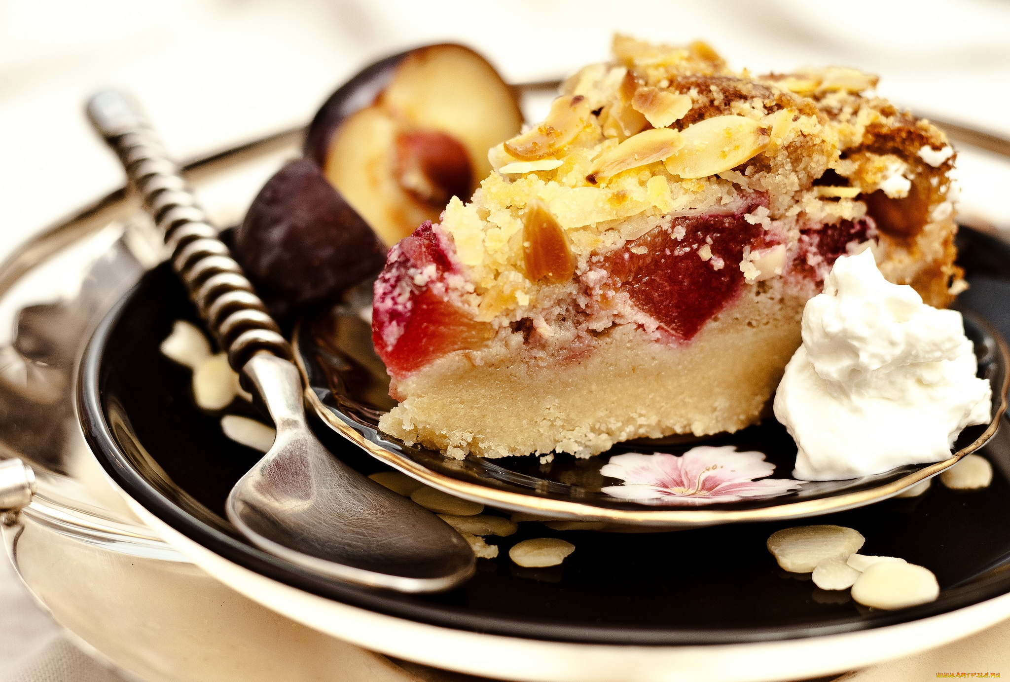 еда, пироги, сливовый, пирог, миндаль, ложка