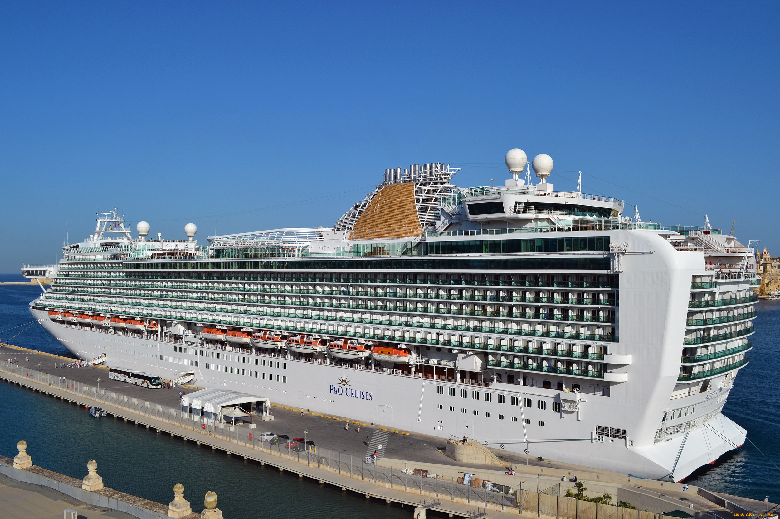 cruises, ship, azura, корабли, лайнеры, море, лайнер
