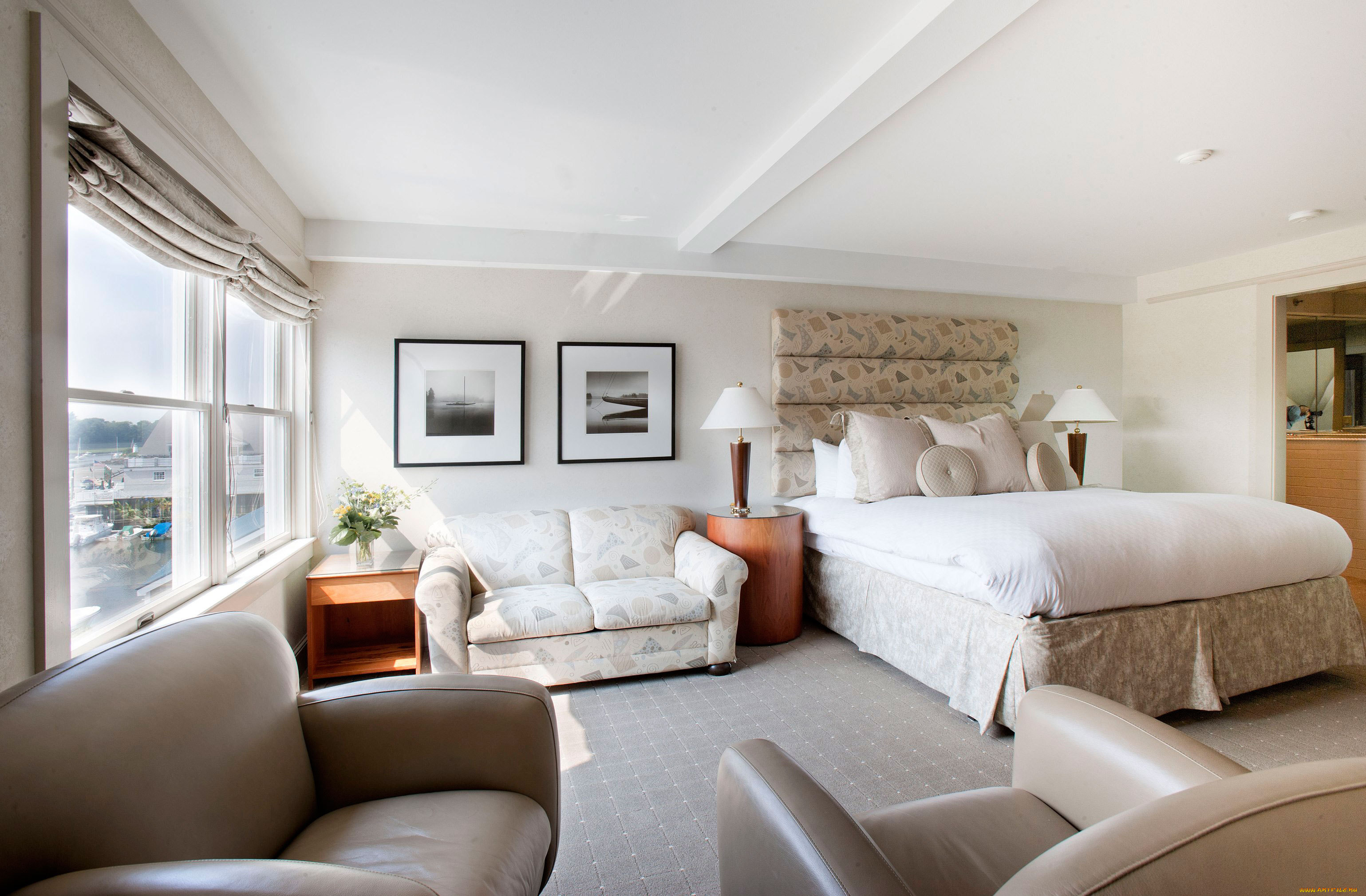 интерьер, спальня, диван, картины, кровать, подушки