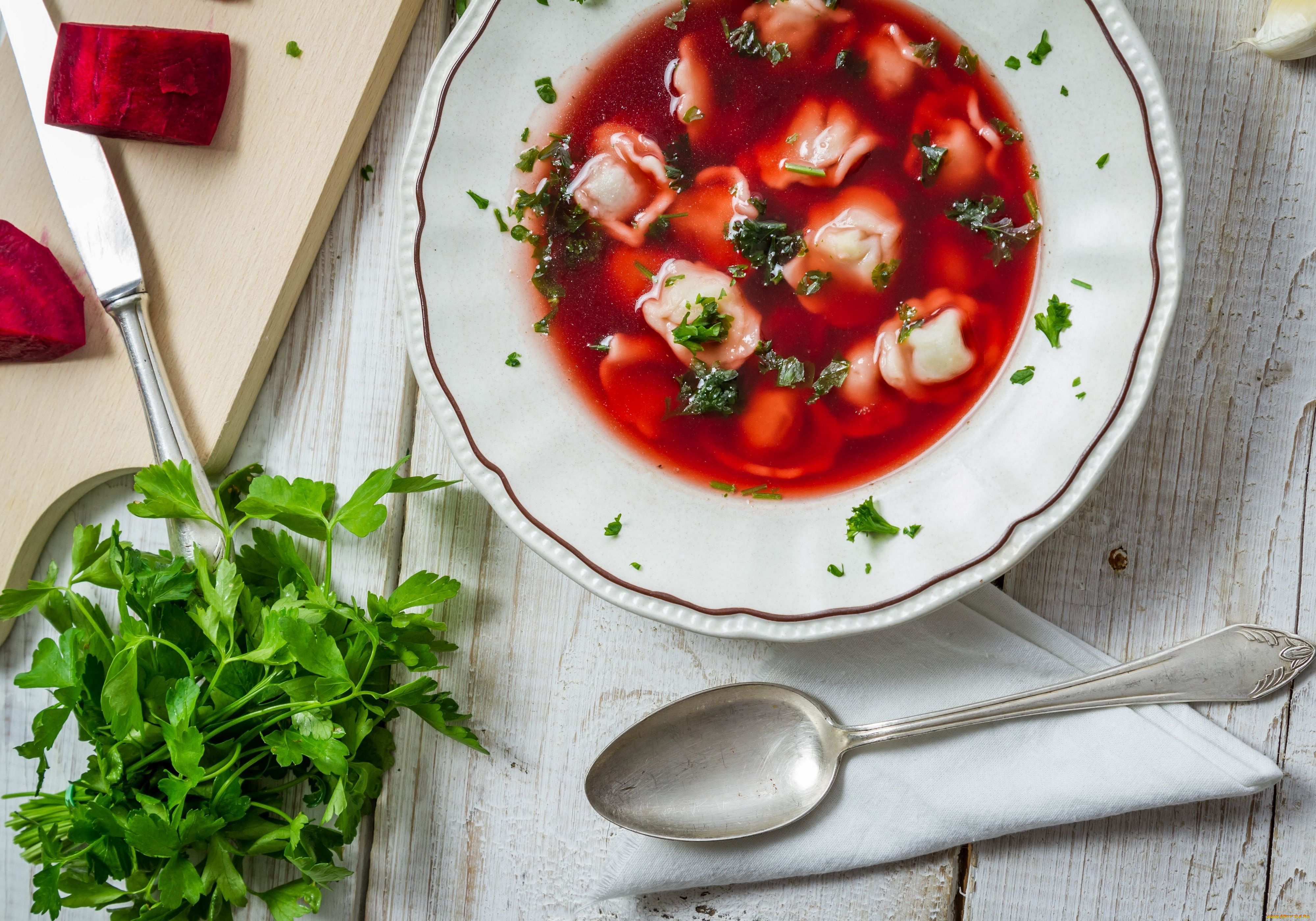 еда, первые, блюда, ложка, борщ, свекольник, клёцки, петрушка