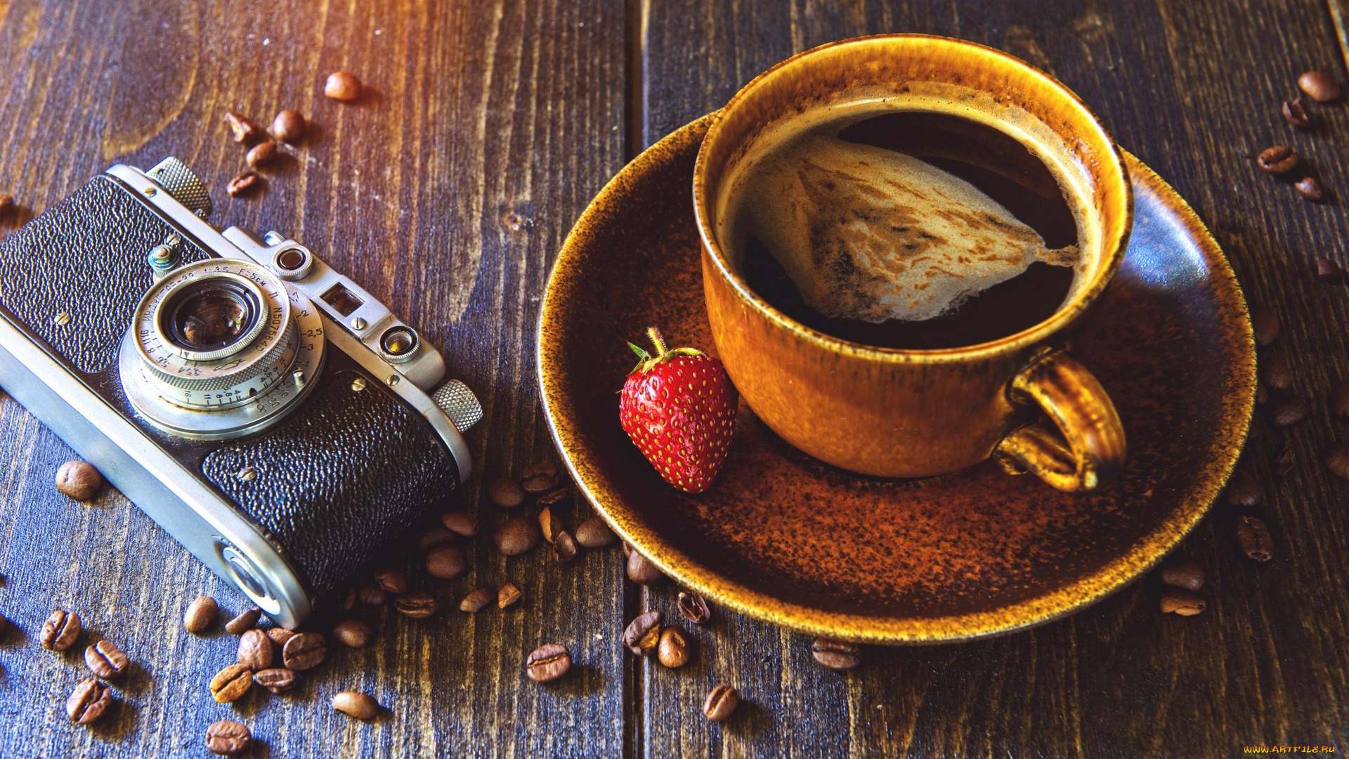 еда, кофе, , кофейные, зёрна, фотоаппарат, блюдце, чашка, клубника
