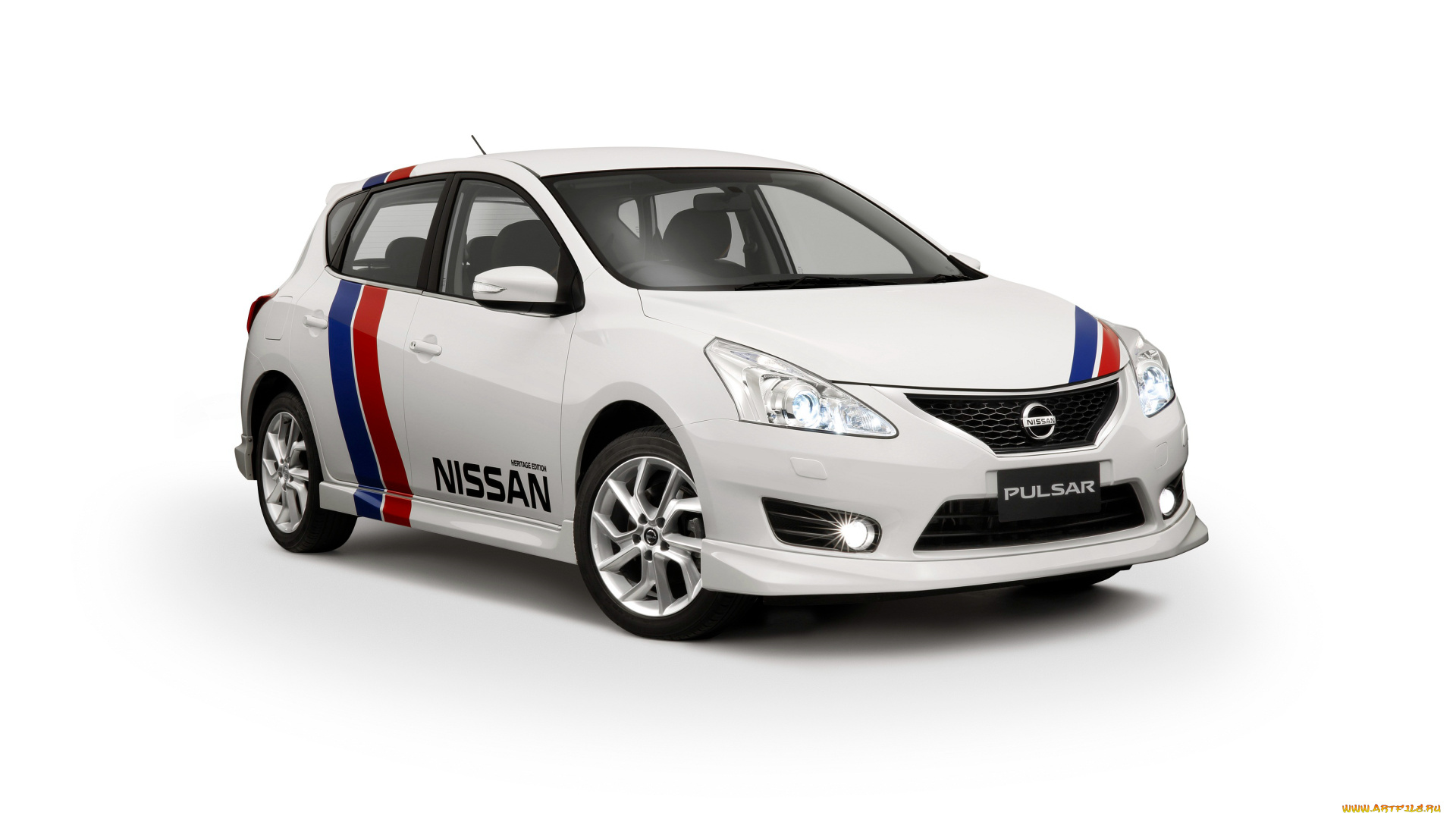 автомобили, nissan, datsun, светлый, 2014г, nb17, heritage, edition, sss, pulsar