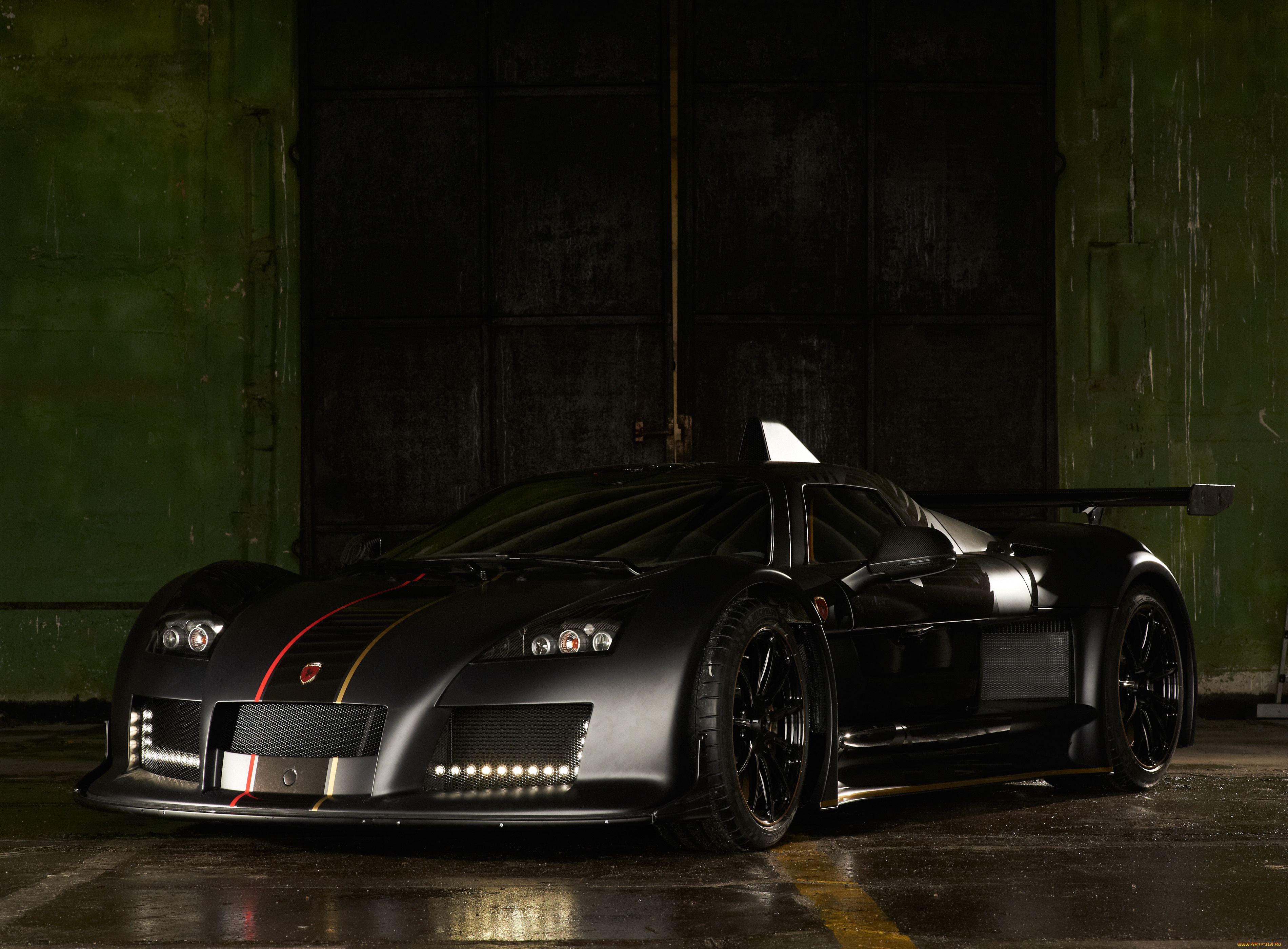 автомобили, gumpert