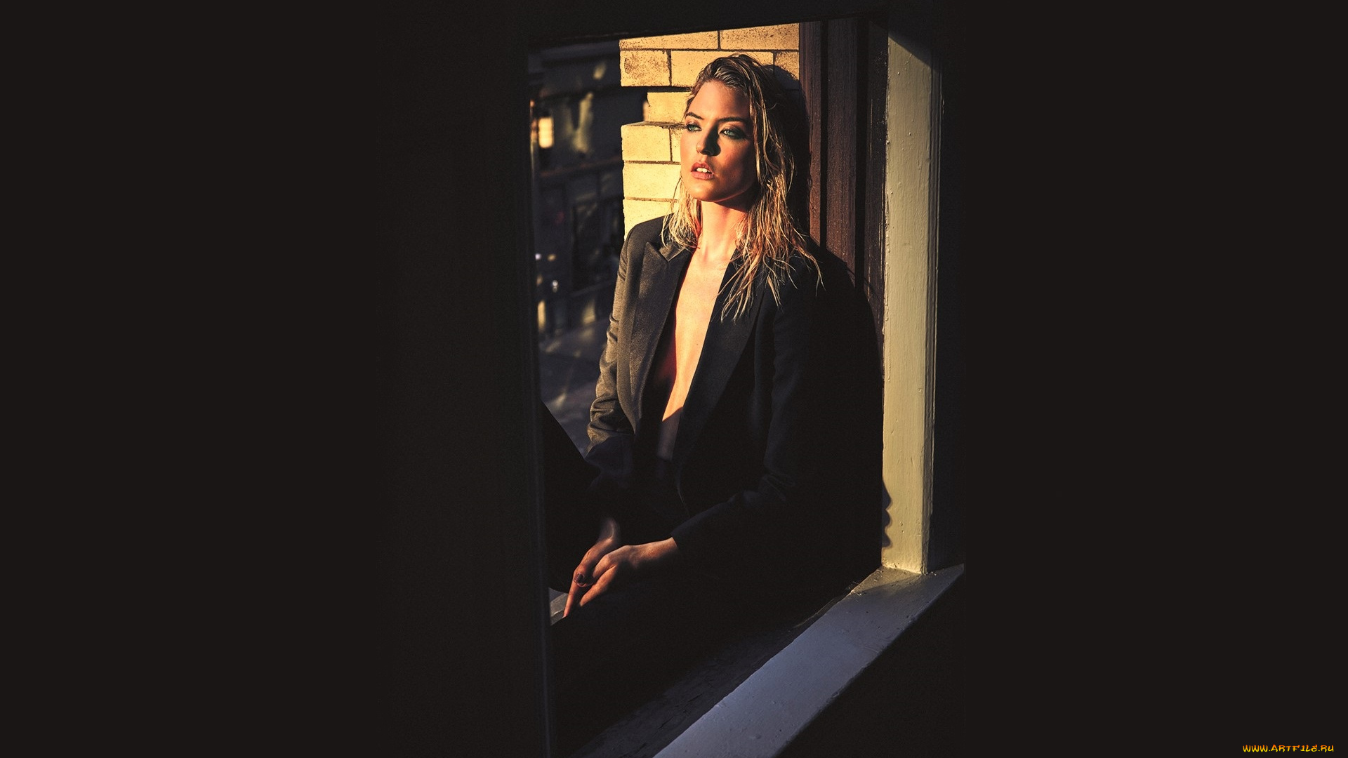 девушки, martha, hunt, блондинка, пиджак, окно