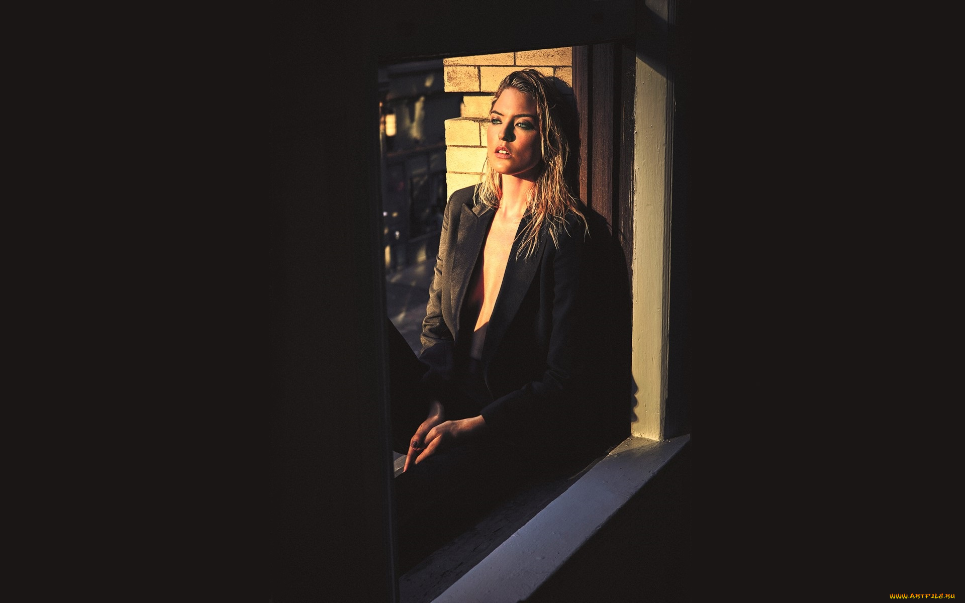 девушки, martha, hunt, блондинка, пиджак, окно