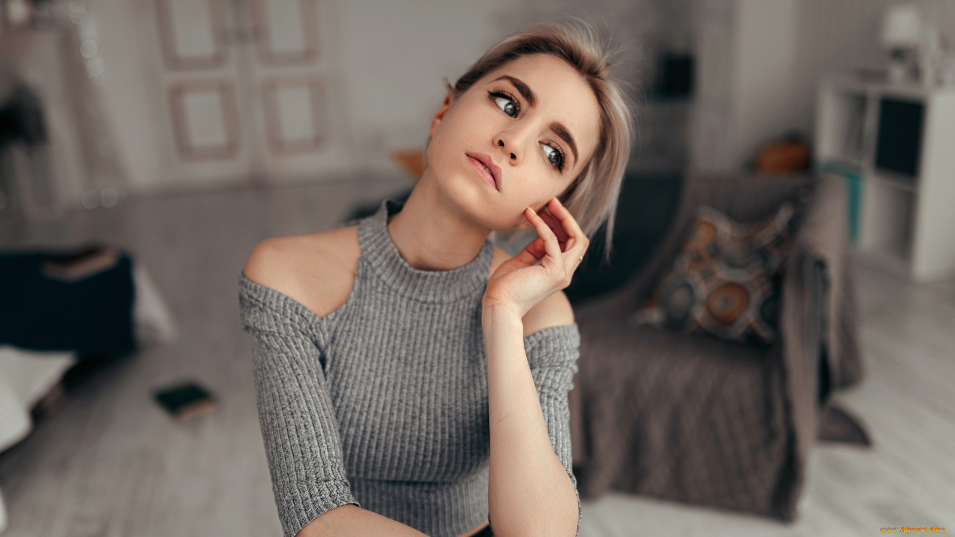 девушки, -, блондинки, , светловолосые, саша, русько, регина, сергеева, смотрит, на, зрителя, модель, женщины, в, помещении, глядя, сторону, лицо, макияж, свитер