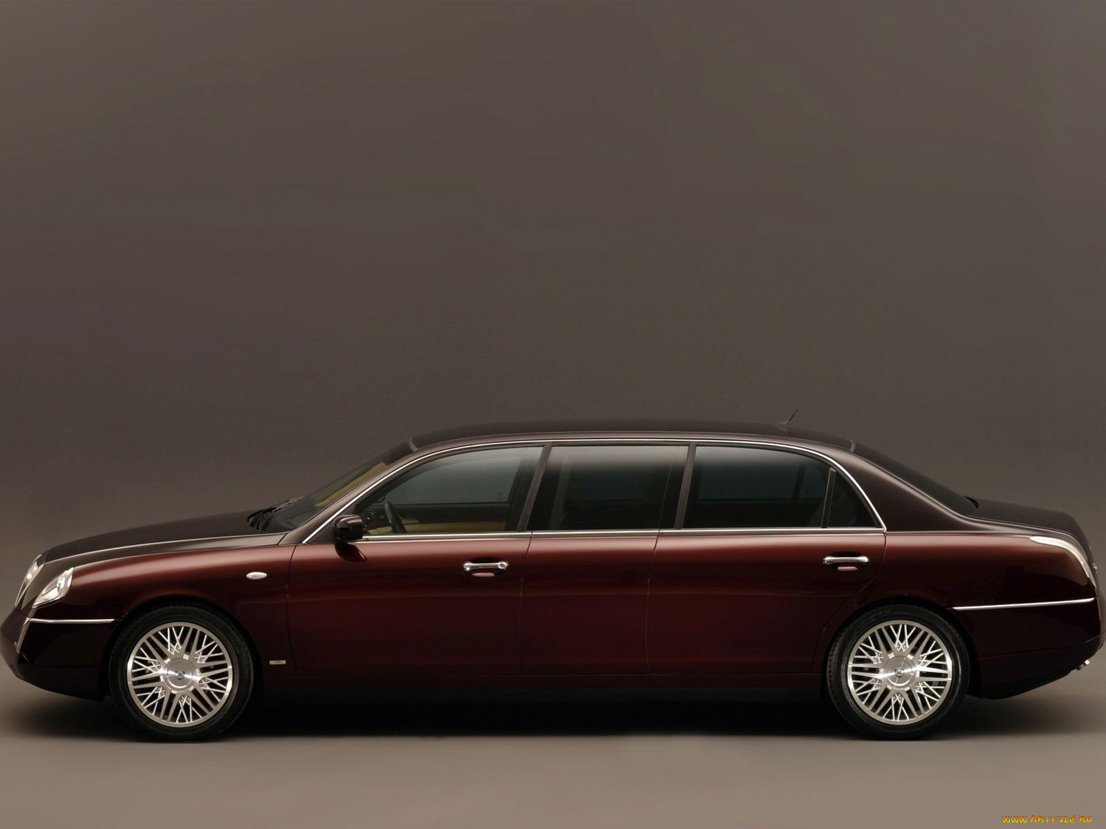 автомобили, stola