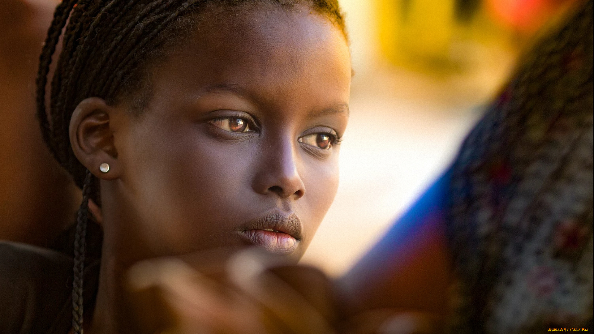 девушки, -unsort, , лица, , портреты, девушка, модель, мулатка, молодая, взгляд, красотка, лицо, портрет, темнокожая, чернокожая