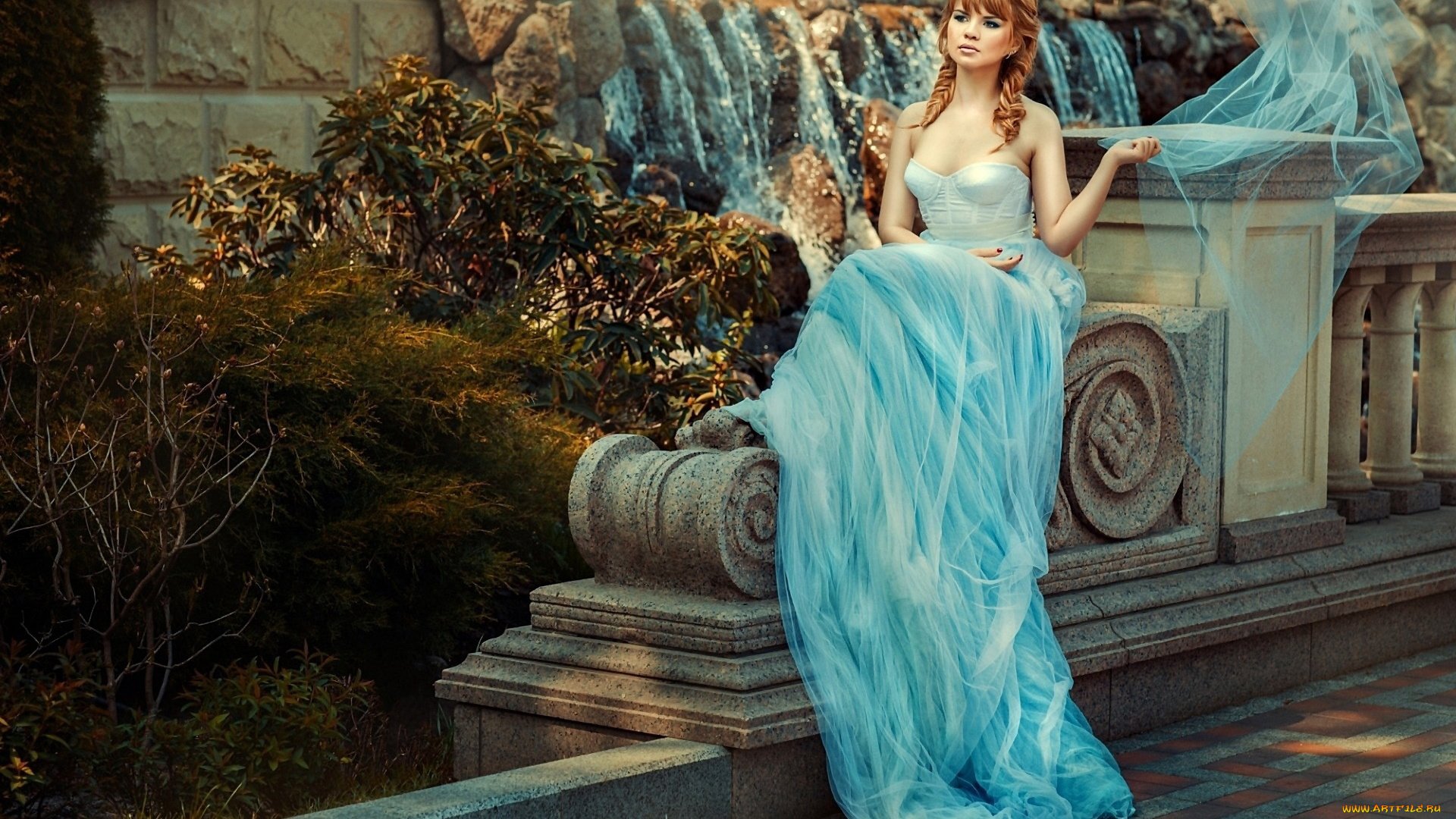 девушки, -, рыжеволосые, и, разноцветные, водопад, шелковое, голубое, платье