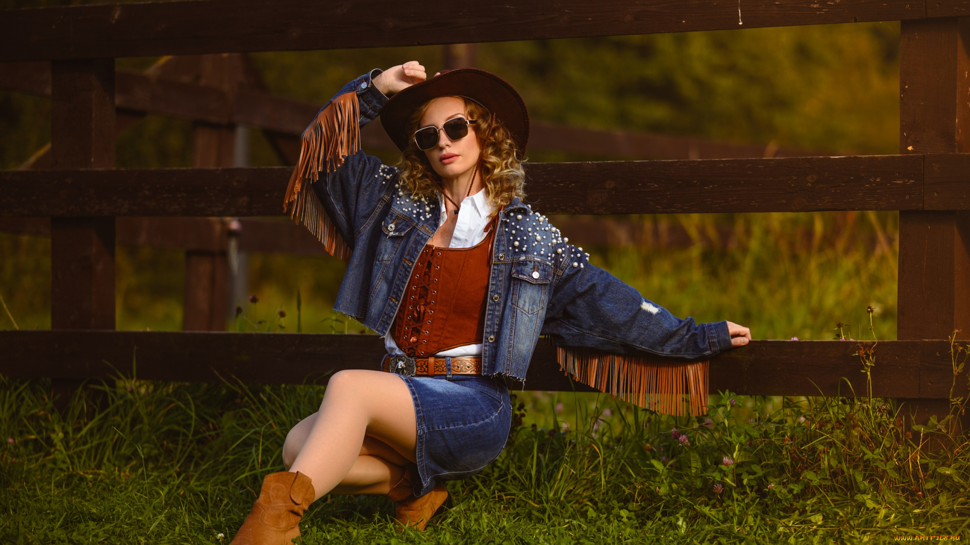 красивая, девушка, девушки, -, брюнетки, , шатенки, девушка, женщина, шатенка, темноволосая, сексуальная, модель, звезда, позирует, разная, обувь, верхняя, стильная, одежда, нижнее, эротическое, бельё, трусы, лифчик, колготки, чулки, аксессуары, макияж, и, множество, элементов, на, фотографии