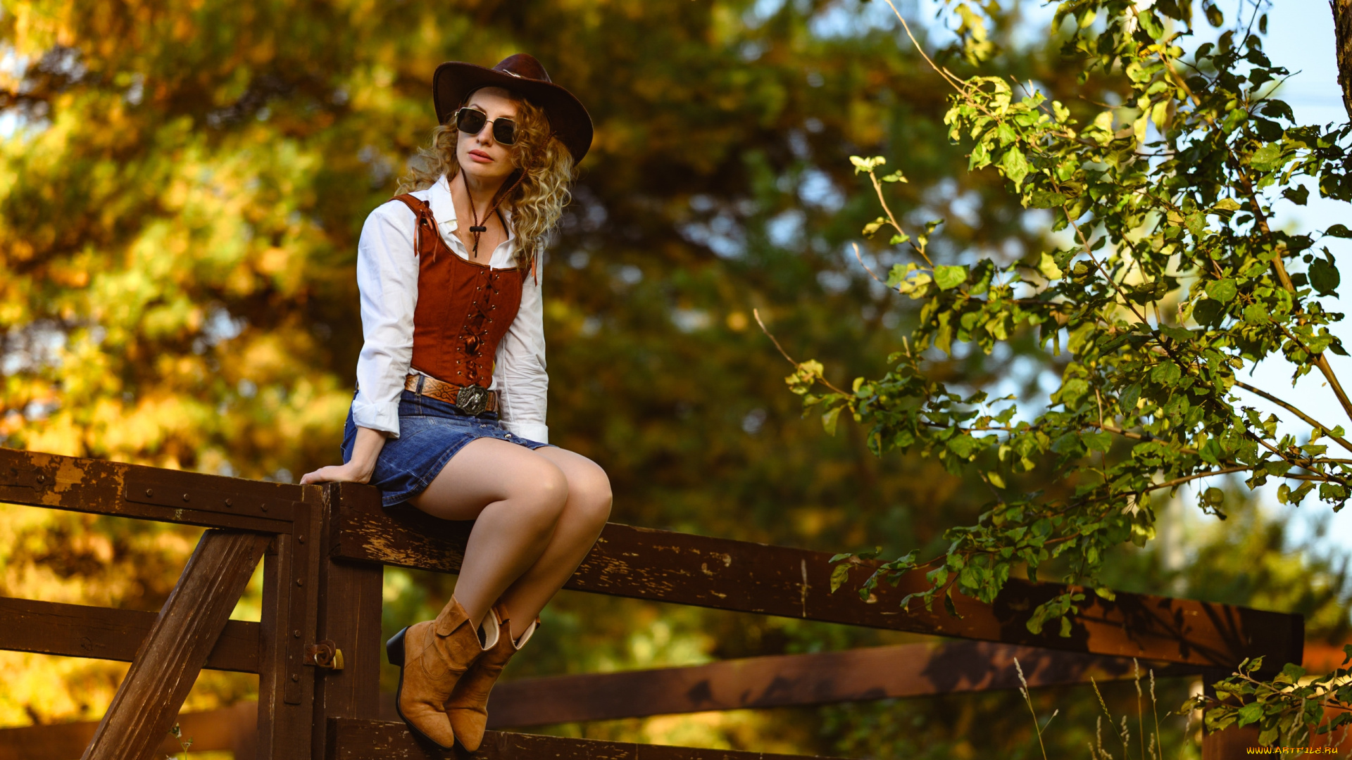 красивая, девушка, девушки, -, брюнетки, , шатенки, девушка, женщина, шатенка, темноволосая, сексуальная, модель, звезда, позирует, попа, грудь, ножки, разная, обувь, верхняя, стильная, одежда, нижнее, эротическое, бельё, трусы, лифчик, колготки, чулки, аксессуары, макияж, и, множество, элементов, на, фотографии