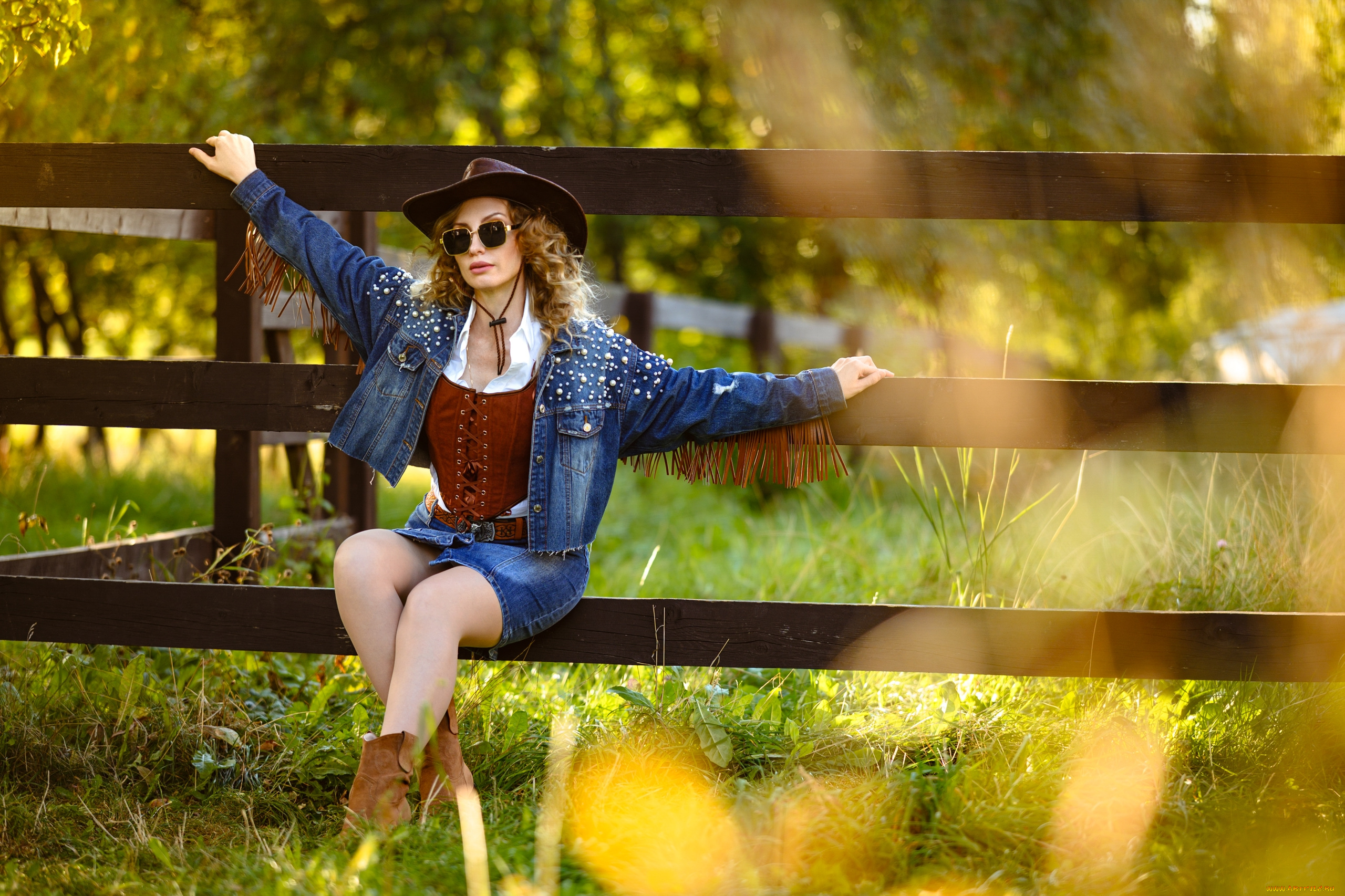 красивая, девушка, девушки, -, брюнетки, , шатенки, девушка, женщина, шатенка, темноволосая, сексуальная, модель, звезда, позирует, разная, обувь, верхняя, стильная, одежда, нижнее, эротическое, бельё, трусы, лифчик, колготки, чулки, аксессуары, макияж, и, множество, элементов, на, фотографии