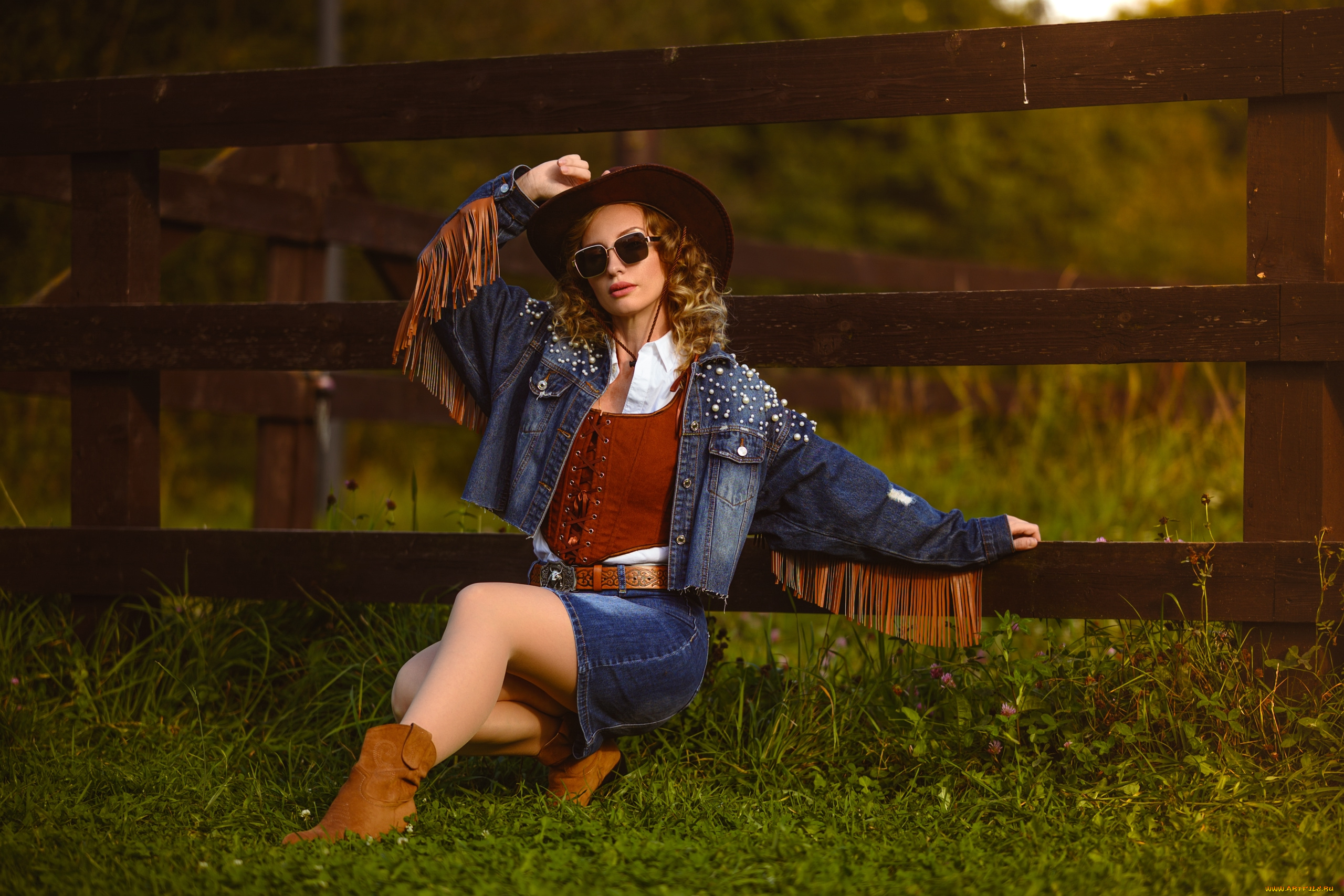 красивая, девушка, девушки, -, брюнетки, , шатенки, девушка, женщина, шатенка, темноволосая, сексуальная, модель, звезда, позирует, разная, обувь, верхняя, стильная, одежда, нижнее, эротическое, бельё, трусы, лифчик, колготки, чулки, аксессуары, макияж, и, множество, элементов, на, фотографии