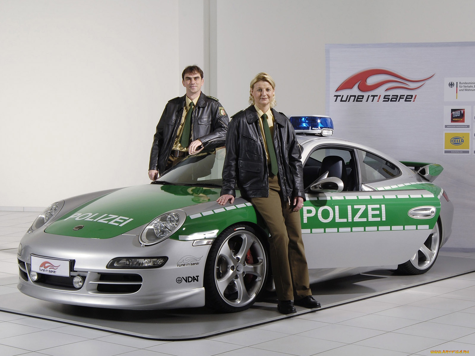 автомобили, полиция