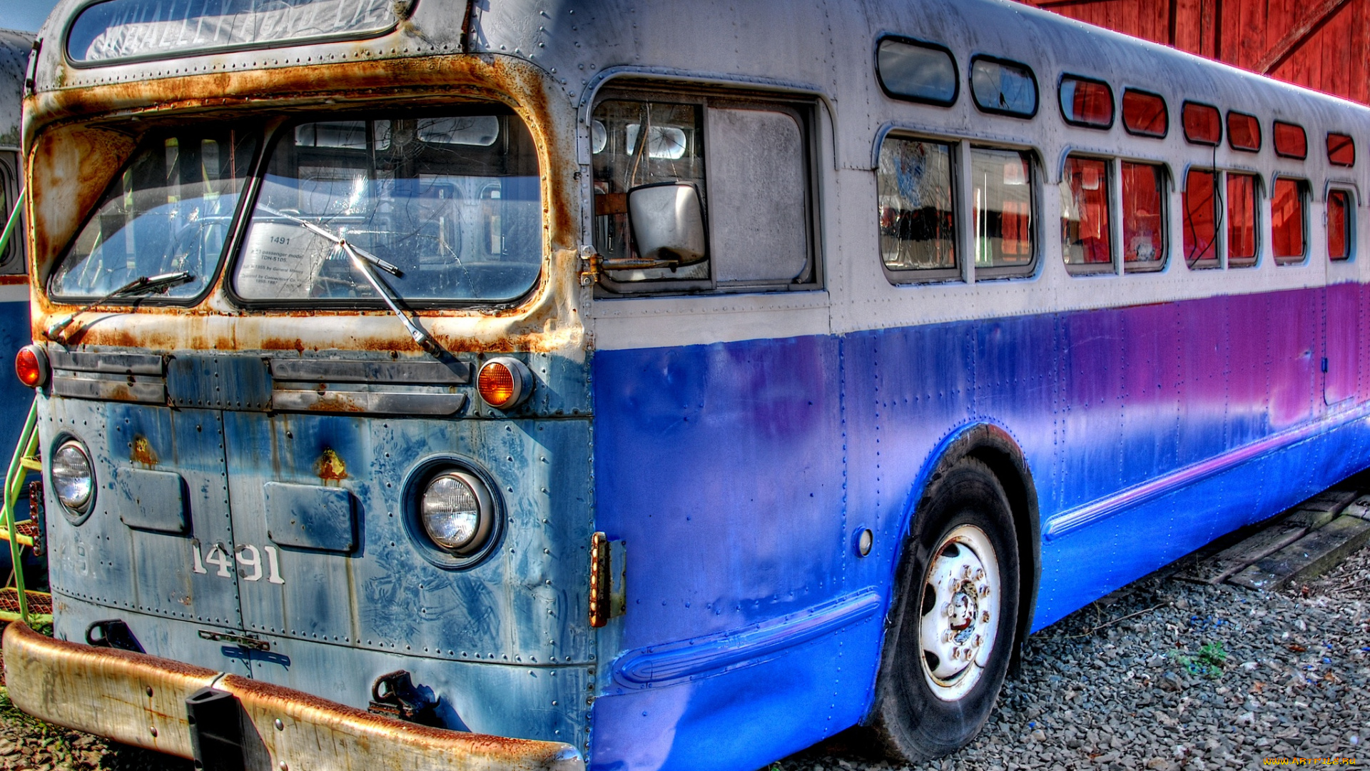 автомобили, автобусы