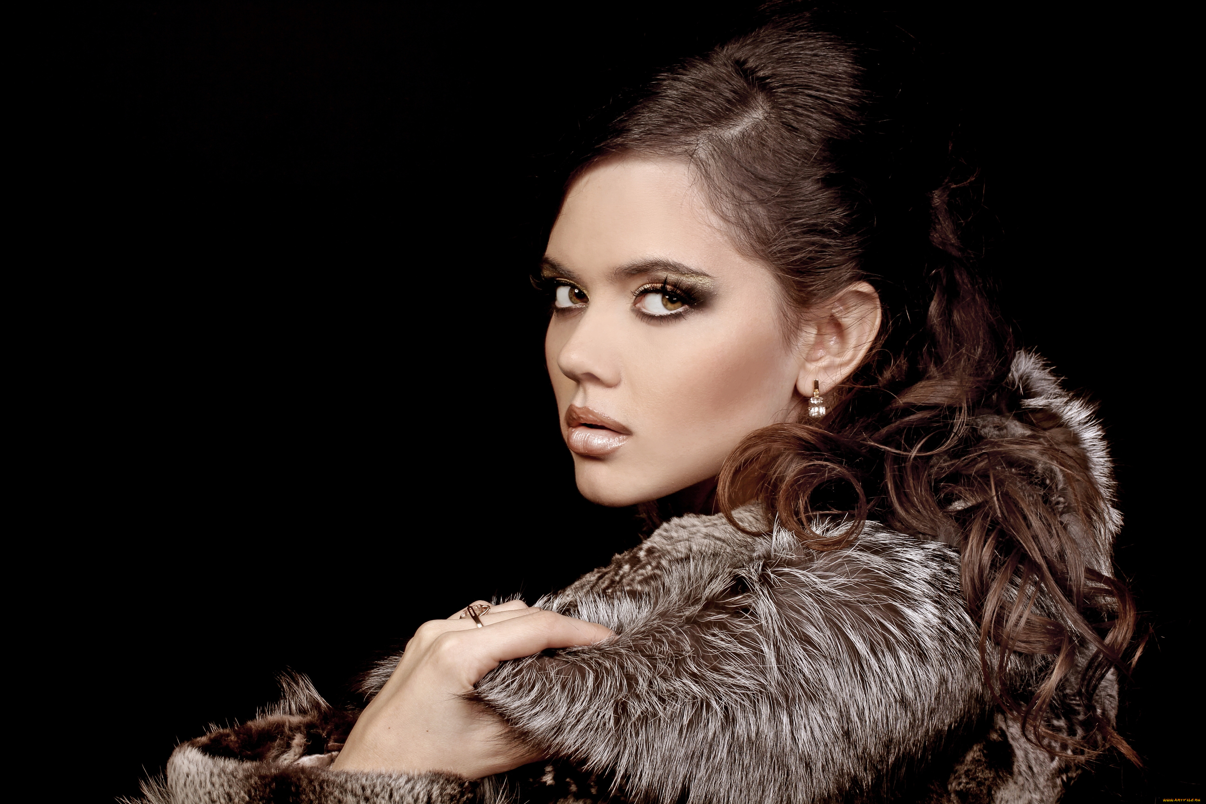 девушки, -unsort, , лица, , портреты, мех, взгляд, причёска