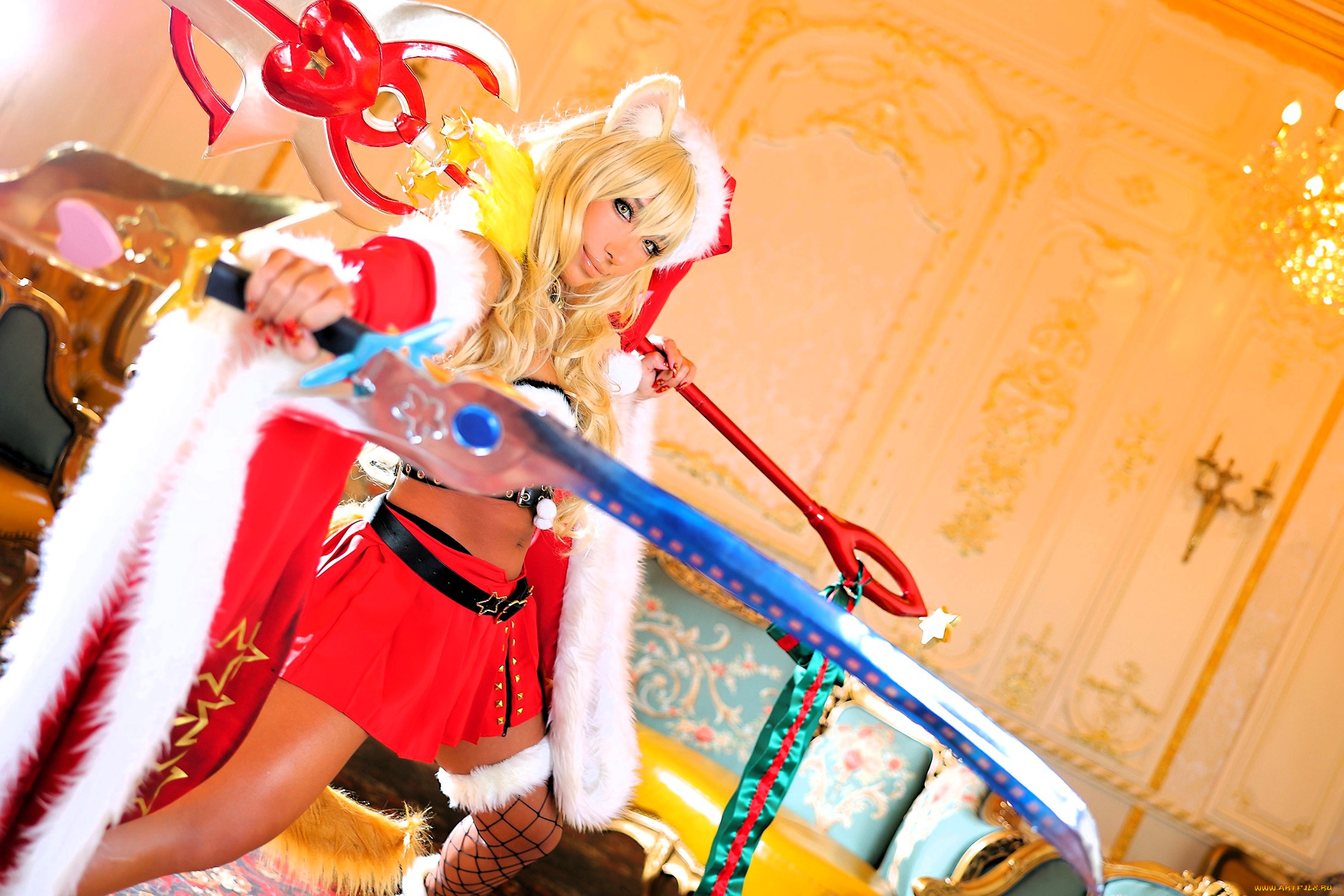 девушки, nonsummerjack, образ, косплей, наряд, костюм, ушки, шапка, снегурочка, топ, юбка, рукава, чулок, ботинки, хвост, оружие