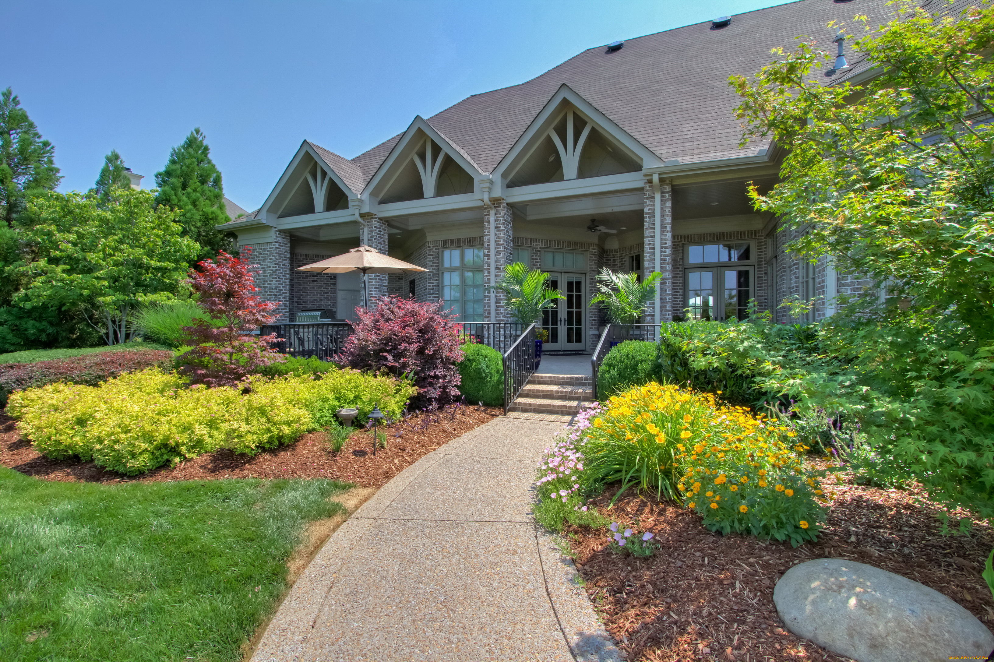 города, здания, дома, цветы, кусты, клумбы, дом