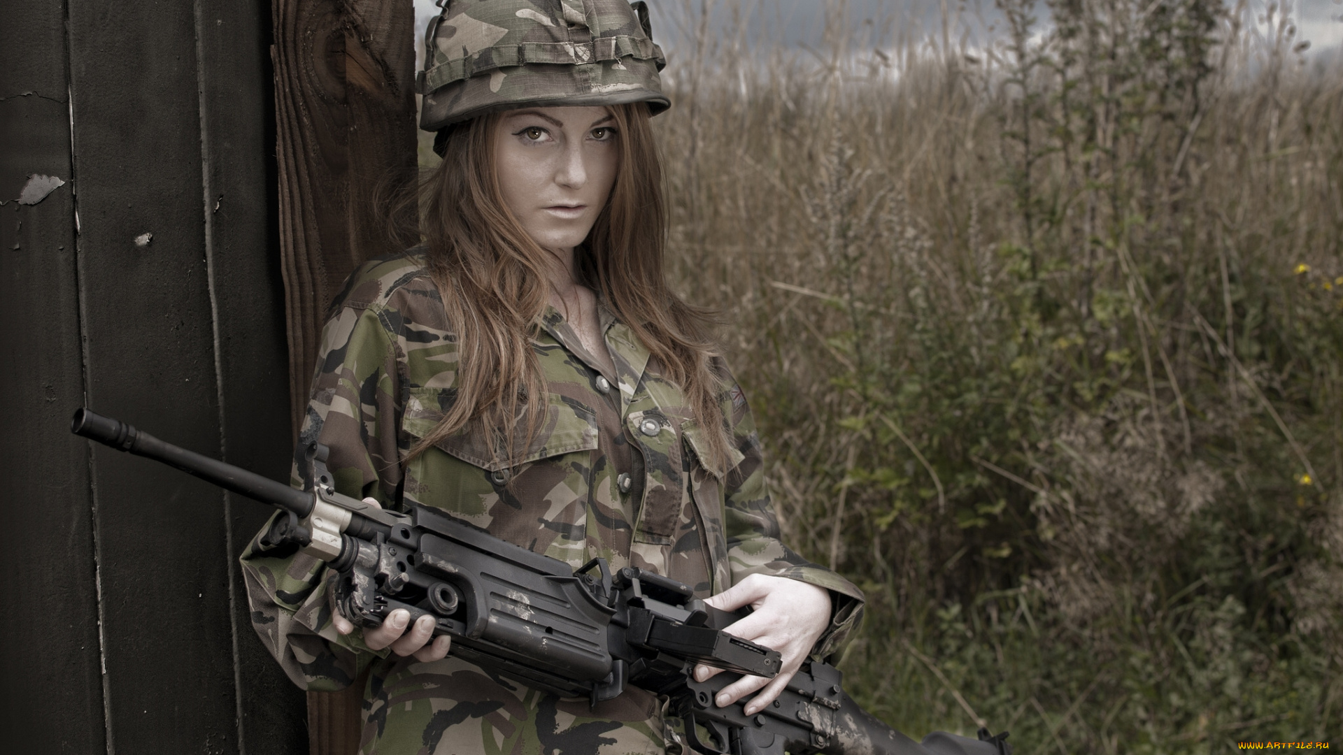 девушки, -unsort, , девушки, с, оружием, оружие, автомят, камуфляж, каска
