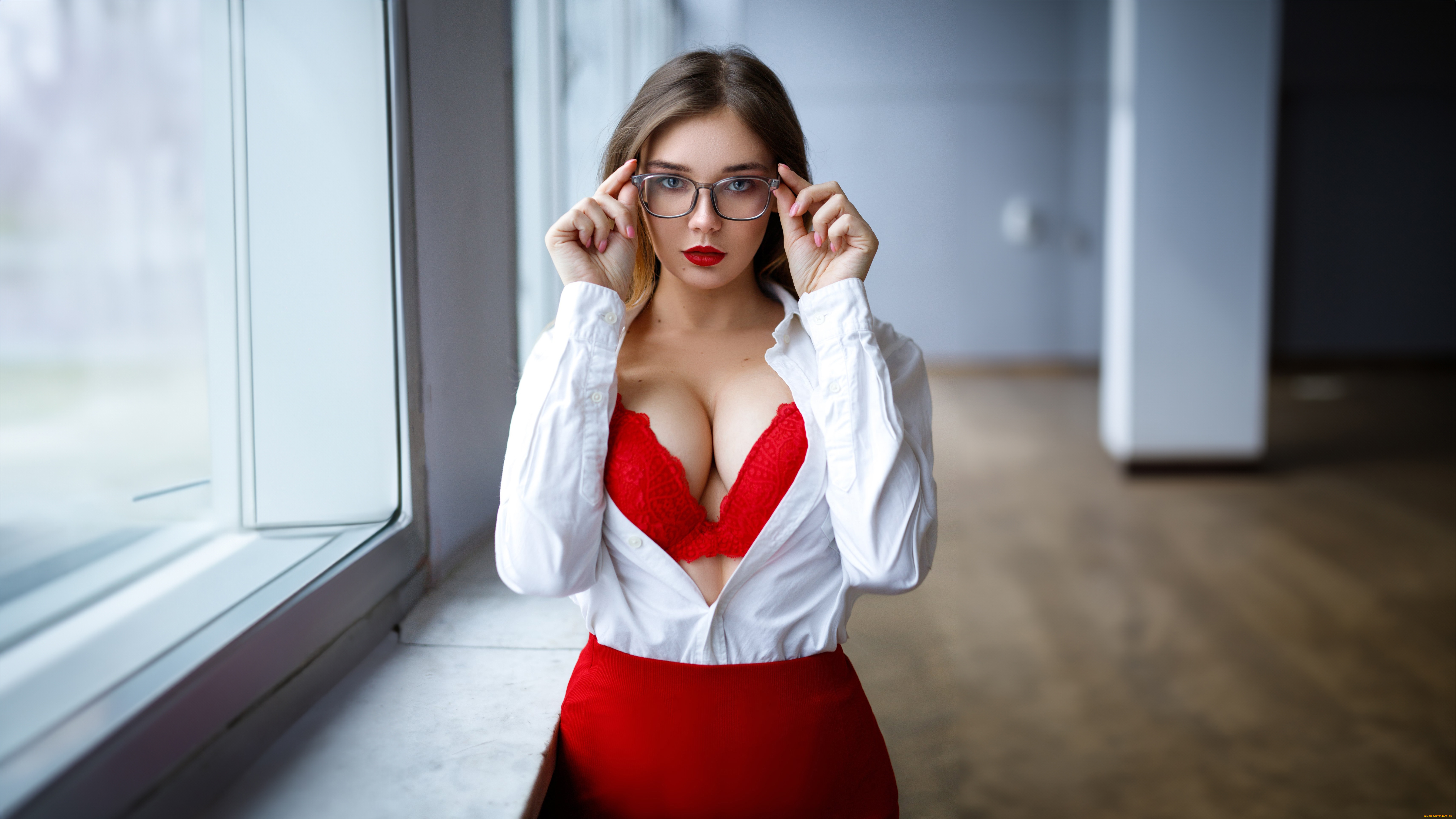 наташа, тихомирова, девушки, девушка, женщина, шатенка, темноволосая, сексуальная, модель, звезда, позирует, разная, обувь, верхняя, стильная, одежда, нижнее, эротическое, бельё, трусы, лифчик, колготки, чулки, аксессуары, макияж, и, множество, элементов, на, фотографии